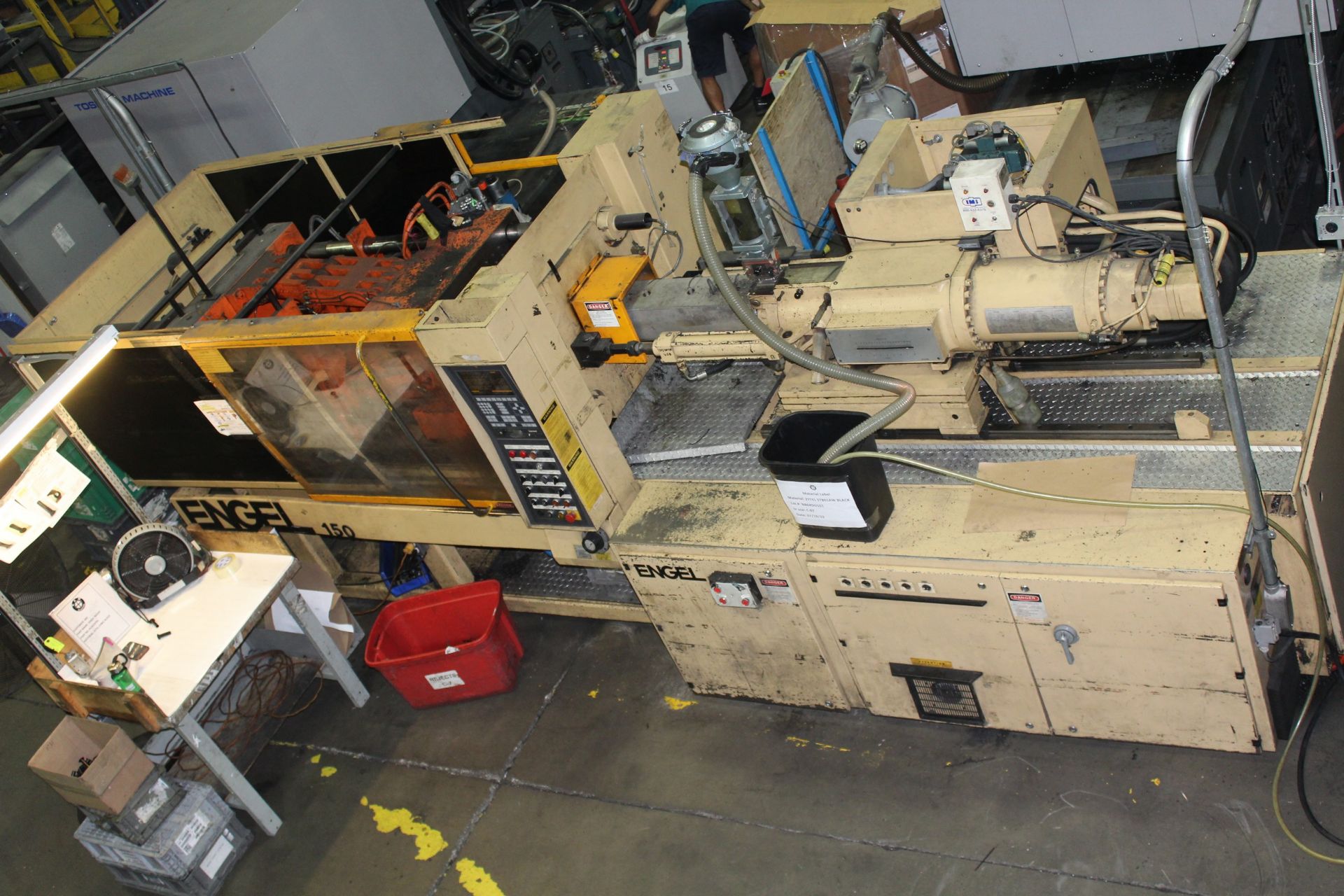 ENGEL ES 330/70 HL 70-TON INJECTION MOLDER - Image 10 of 22