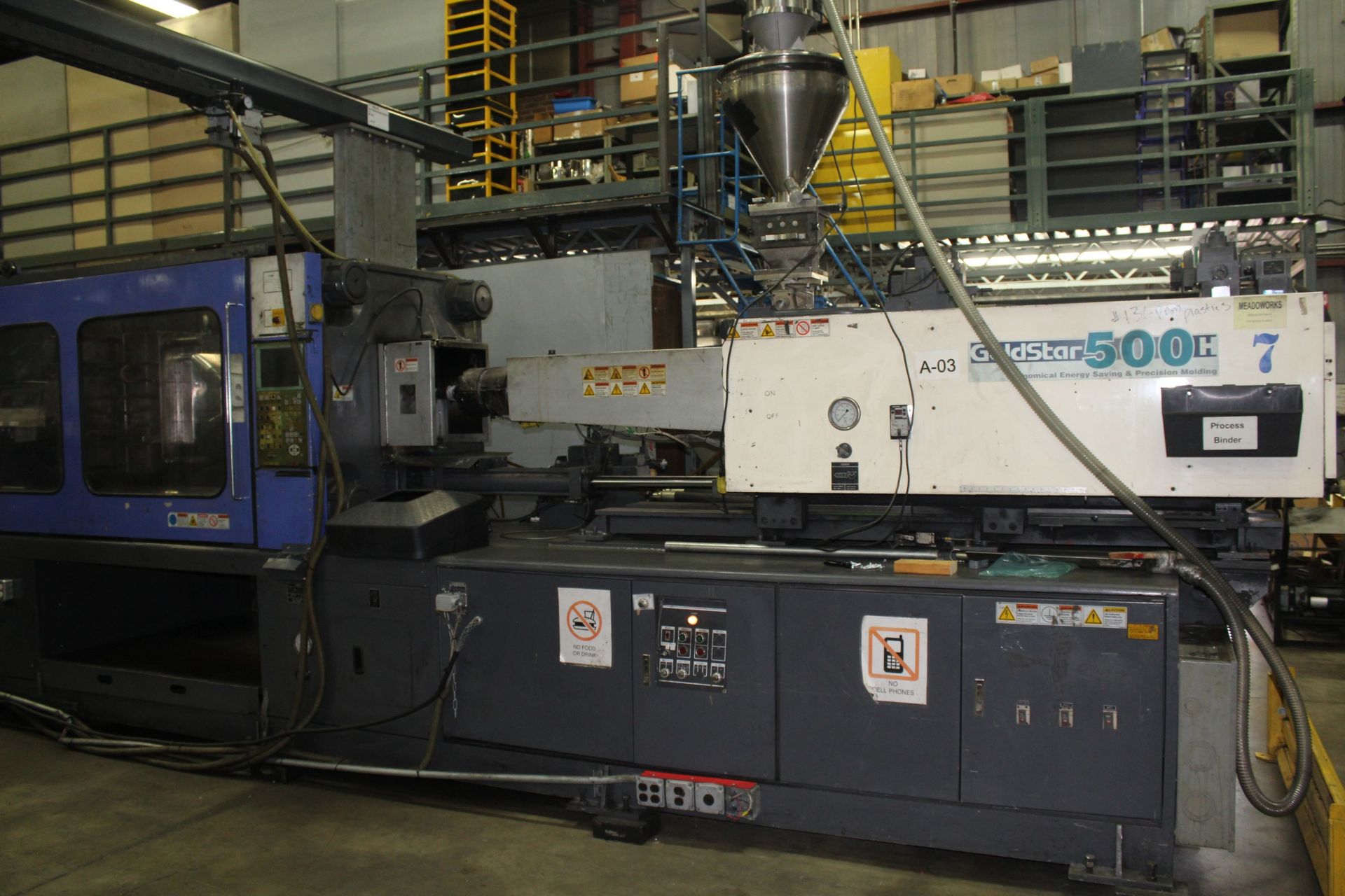 LG GOLD STAR 500H INJECTION MOLDER, 500-TON CAP.