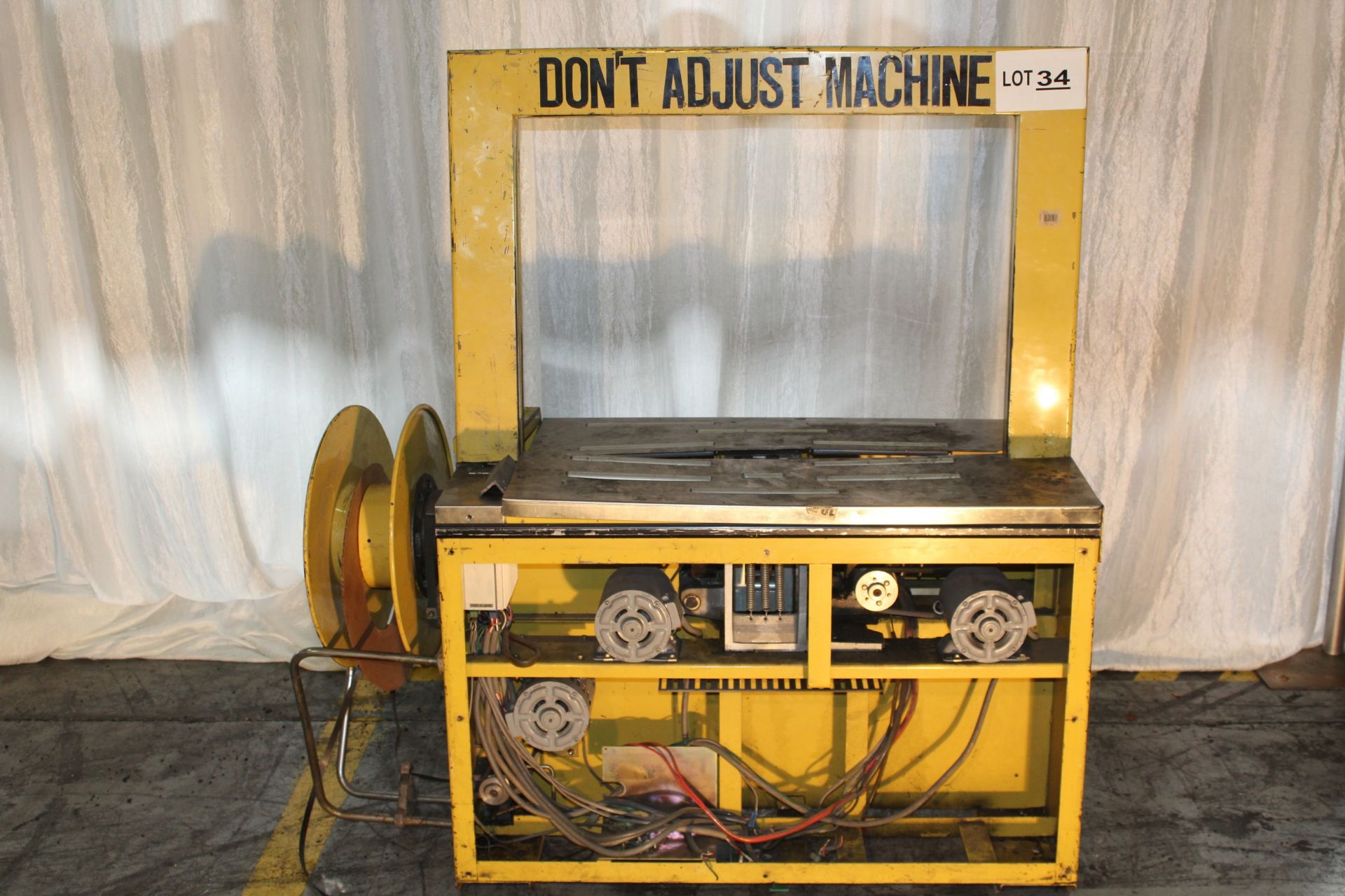 AUTOMATIC STRAPPING MACHINE - Image 7 of 9
