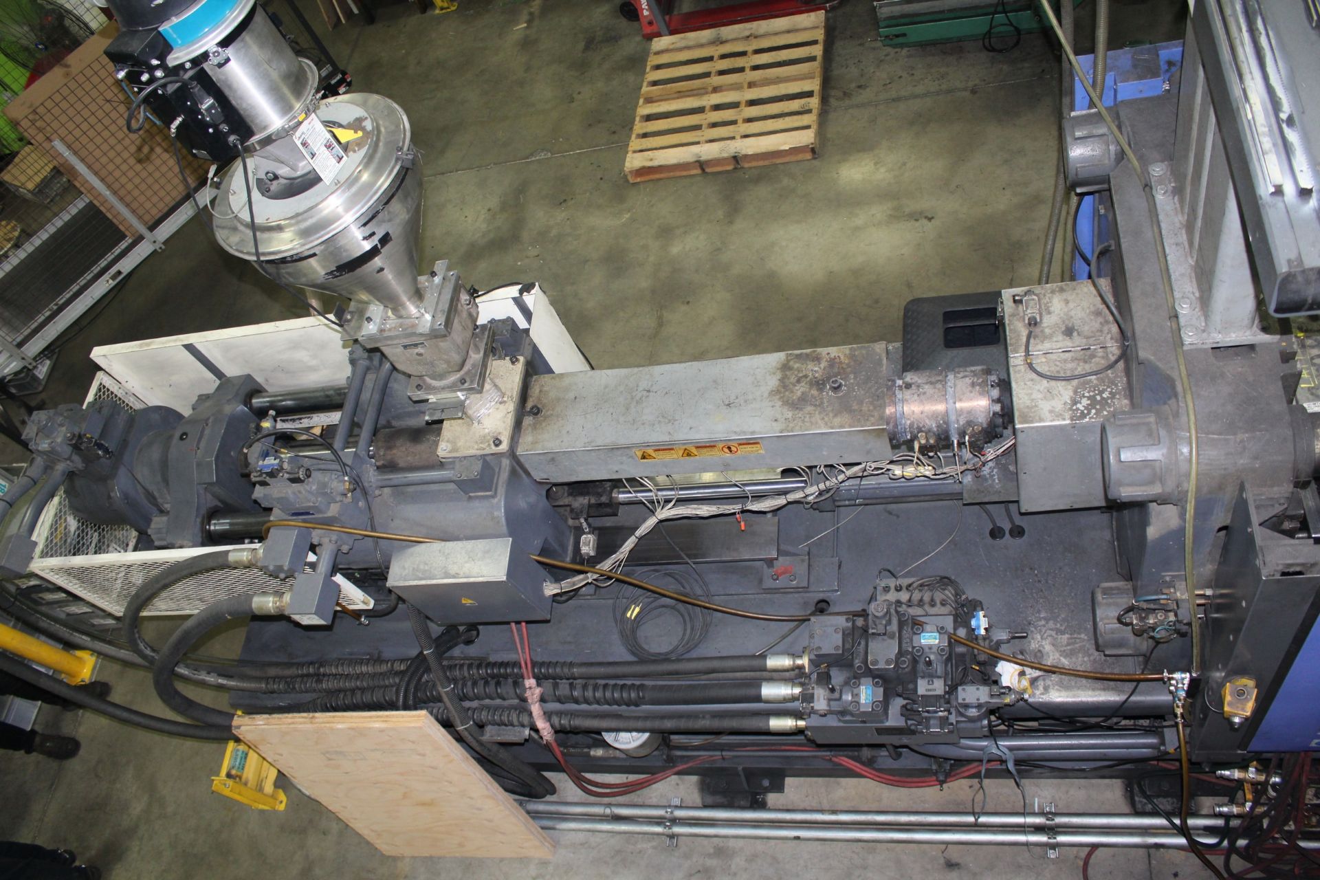 LG GOLD STAR 500H INJECTION MOLDER, 500-TON CAP. - Image 10 of 38