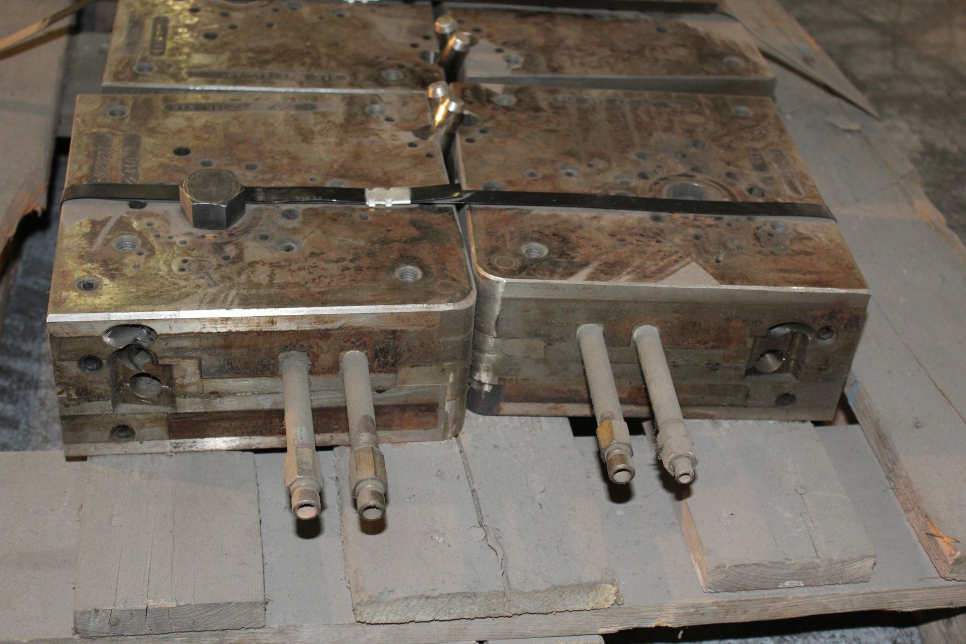 STEEL MOLD - Image 7 of 8