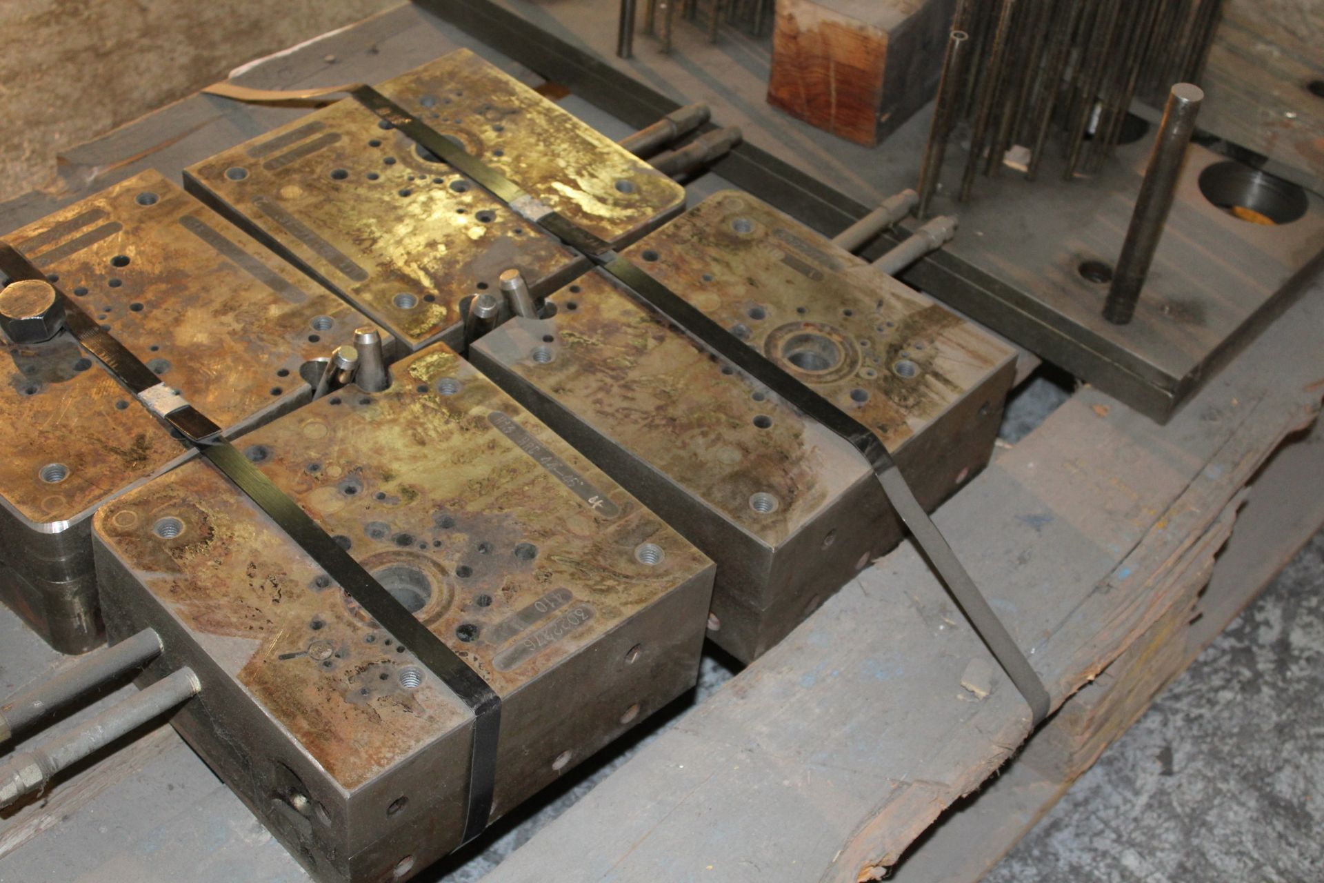 STEEL MOLD - Image 8 of 8