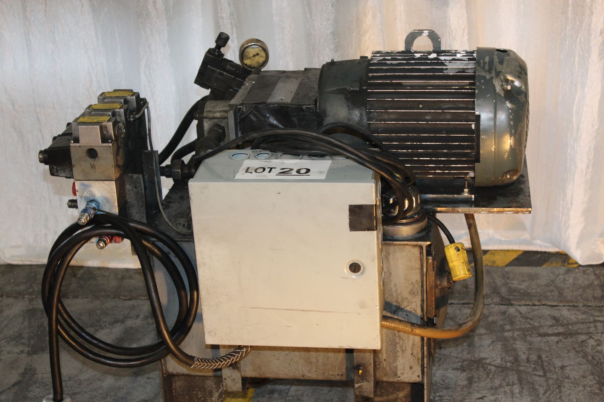 HYDRAULIC POWER PACK - Image 2 of 15