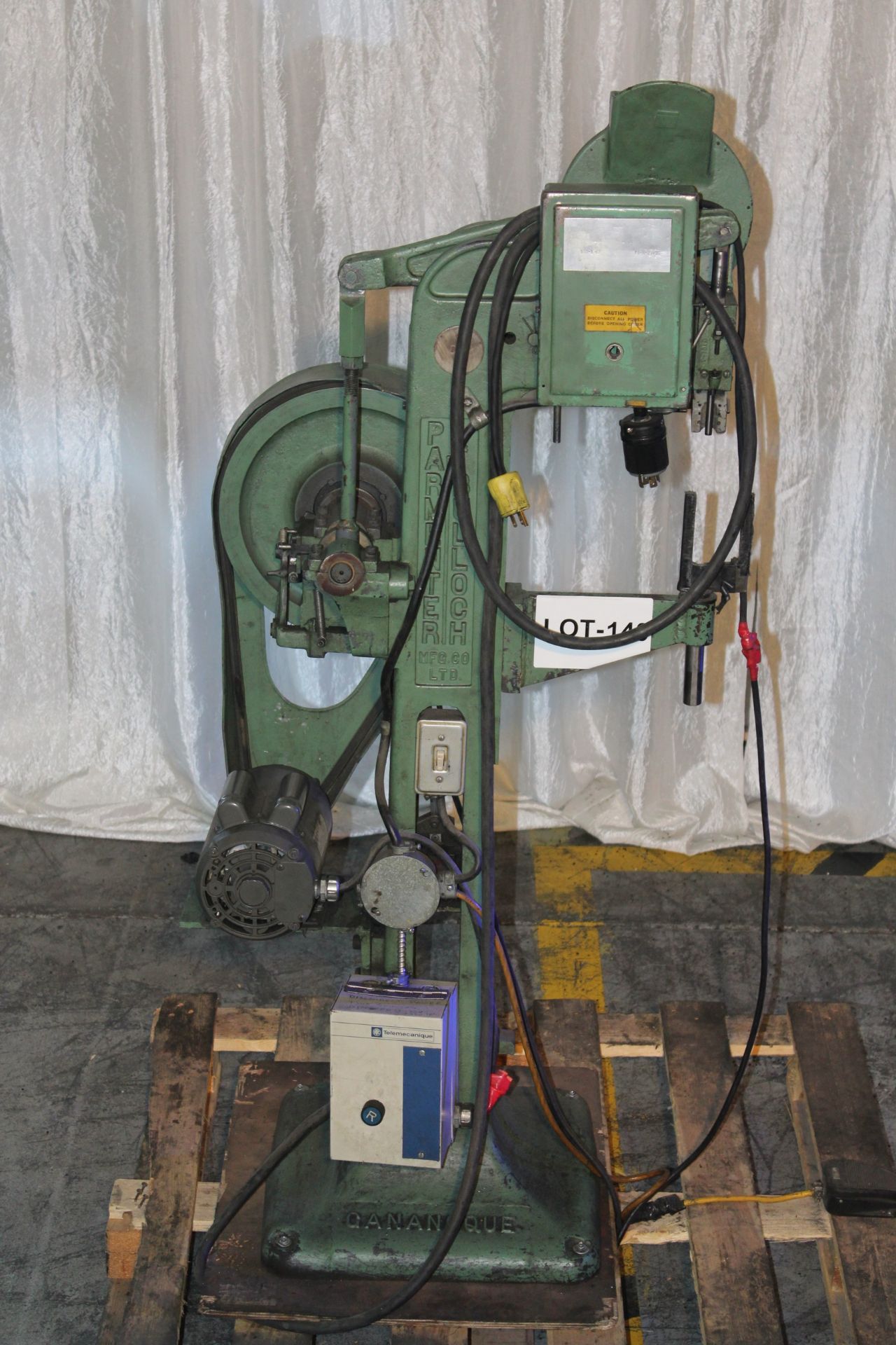 RIVETTING MACHINE - Bild 2 aus 11