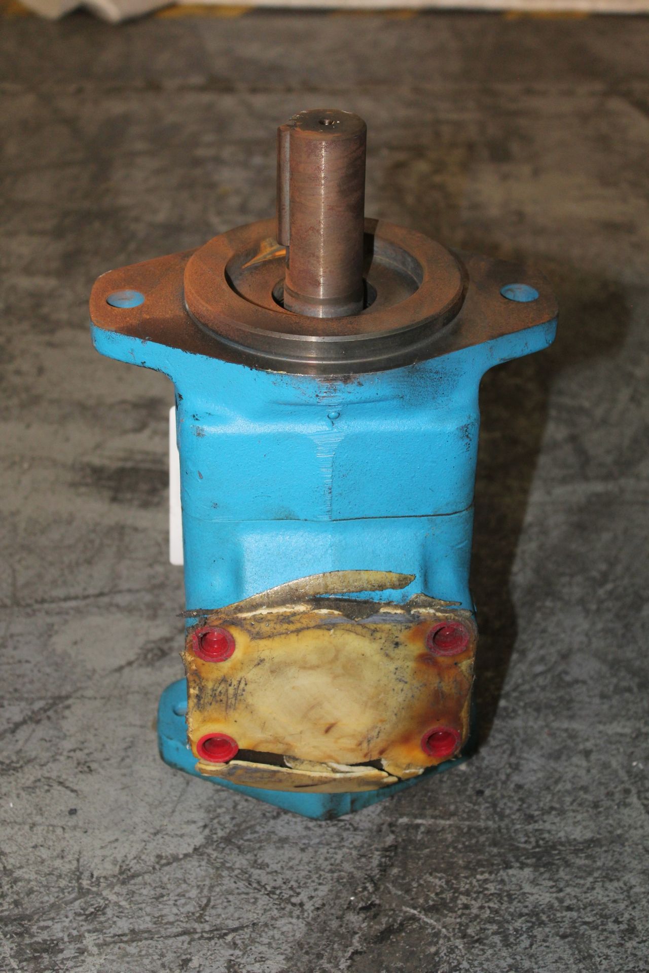 HYDRAULIC MOTOR - Image 3 of 6