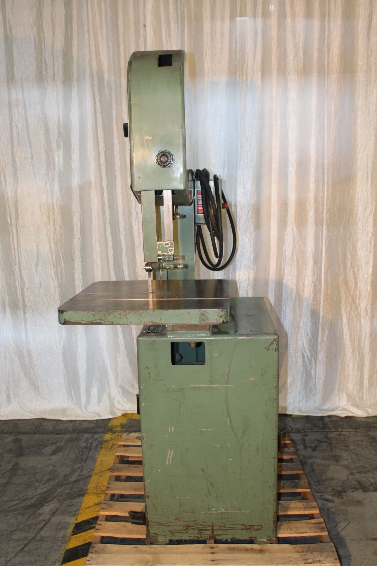 VERTICAL BANDSAW - Image 5 of 13