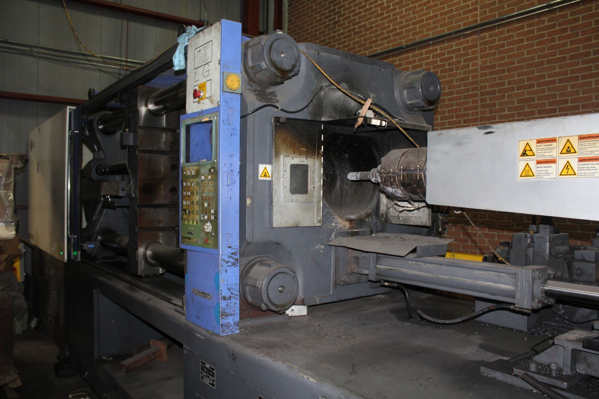LG GOLD STAR 500H INJECTION MOLDER, 500-TON CAP. - Image 35 of 38