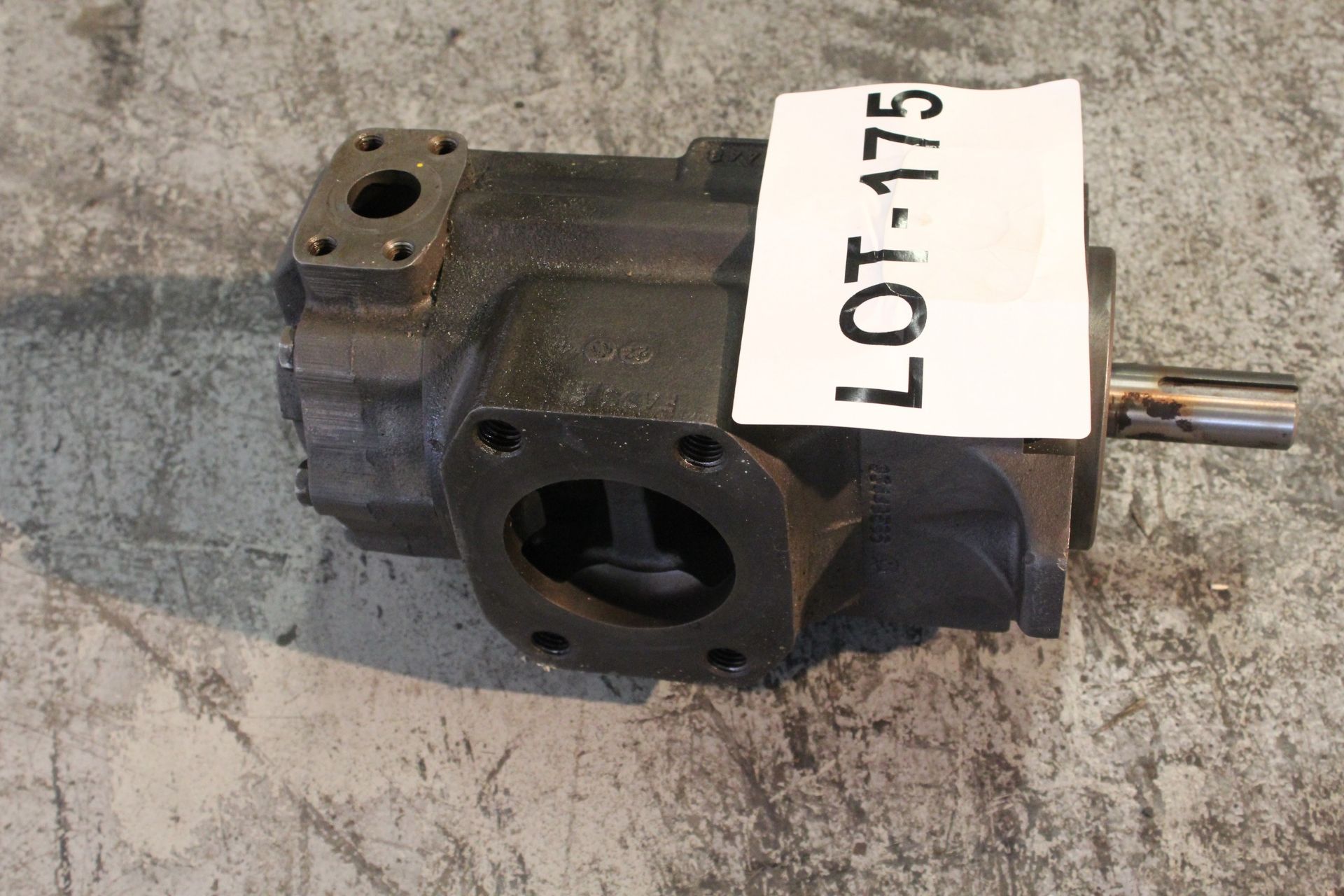 HYDRAULIC MOTOR