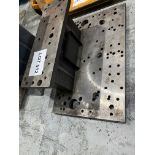 MOUNTING BASE FOR ROBOT