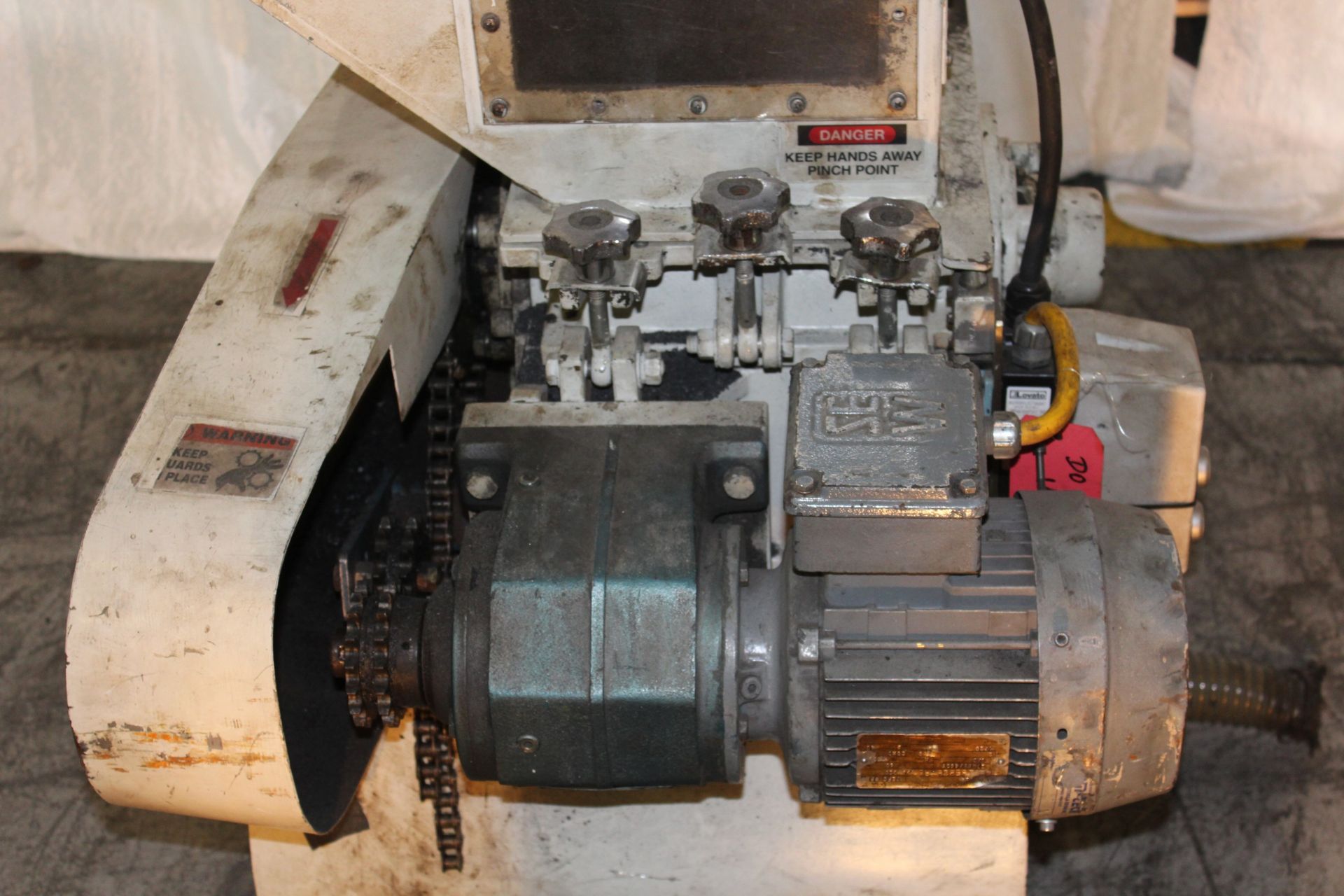 NISSUI CORP SLOW SPEED GRINDER - Image 5 of 11