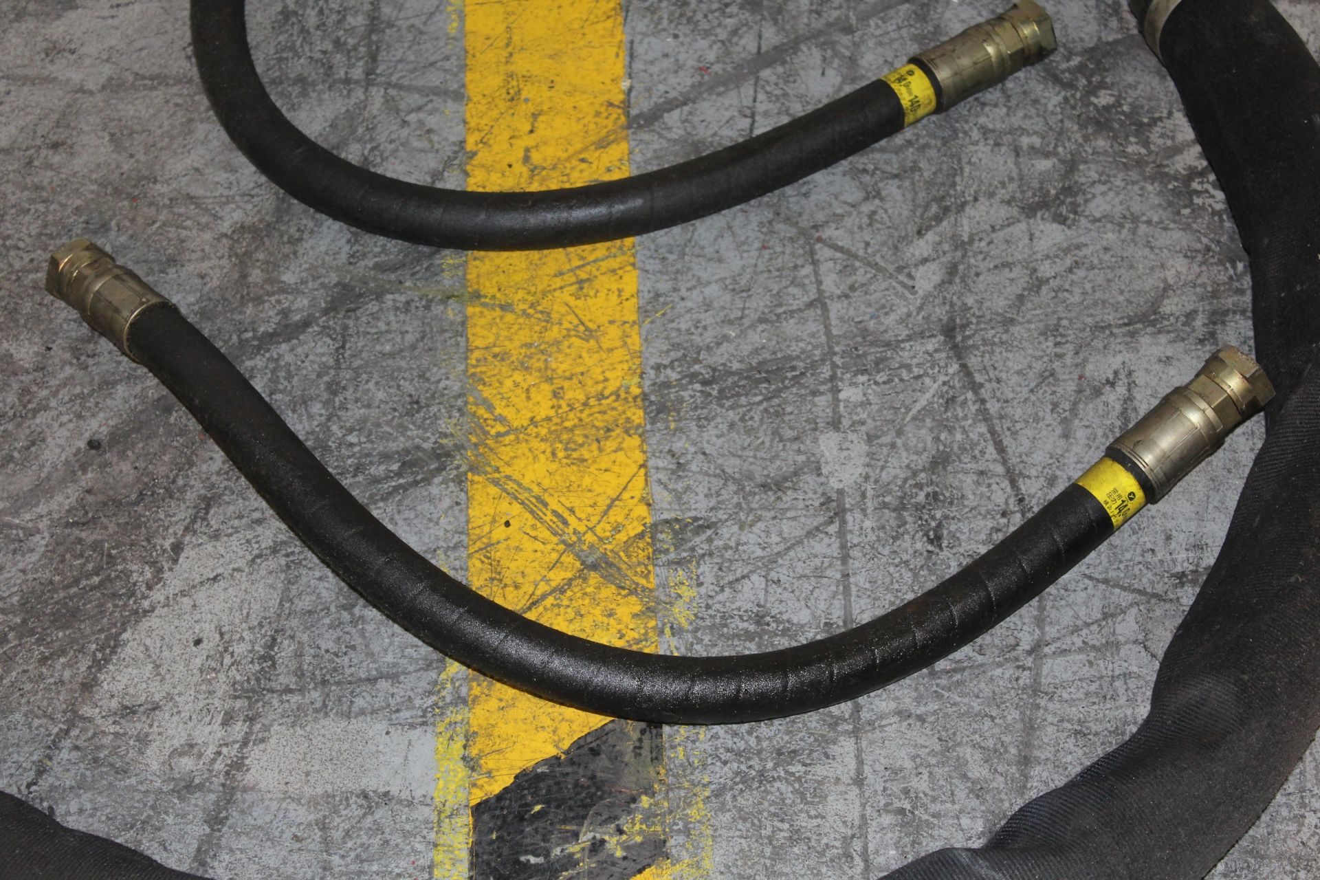 HYDRAULIC HOSES - Image 4 of 6