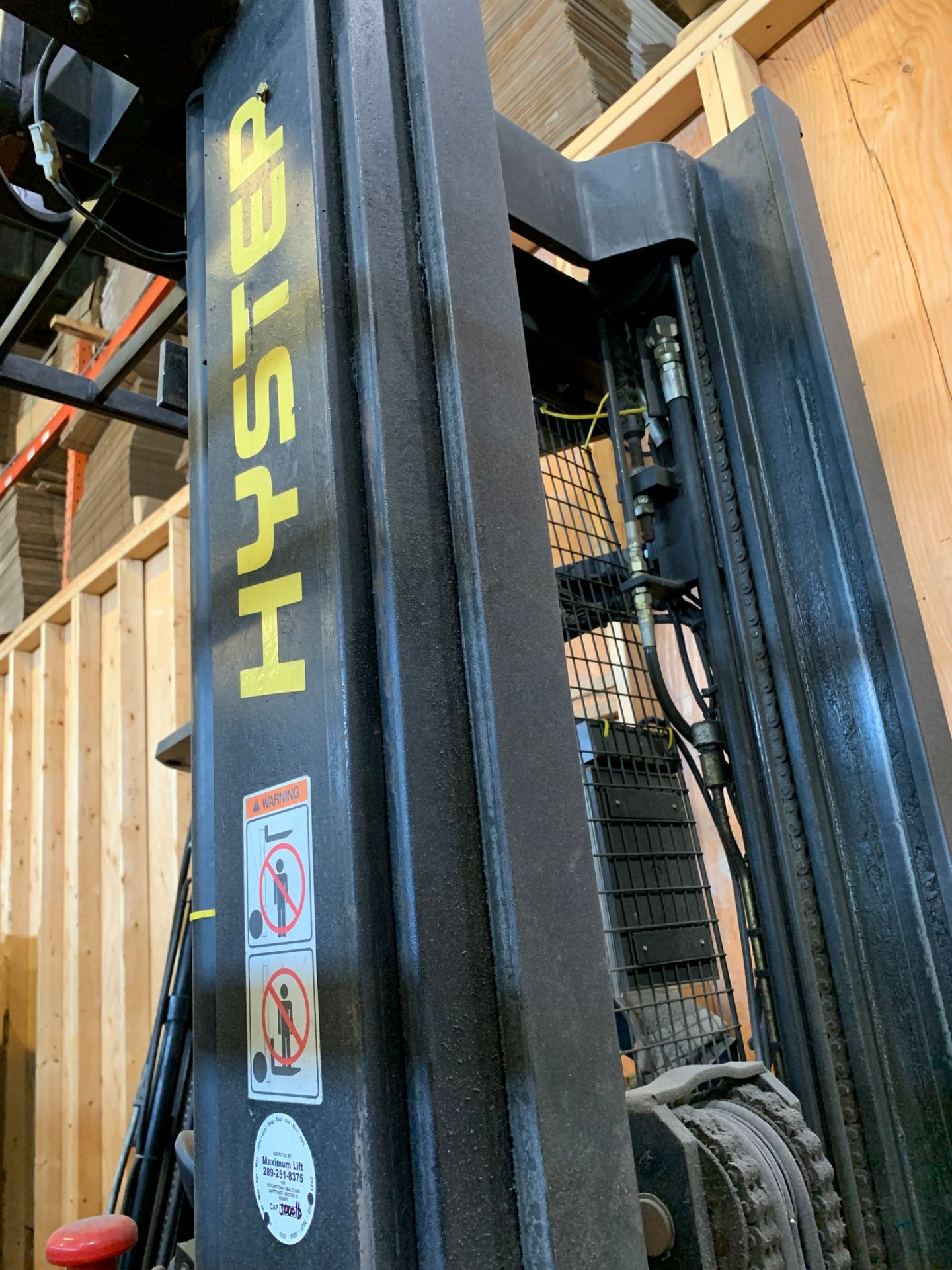 HYSTER ELECTRIC REACH TRUCK - Image 7 of 9