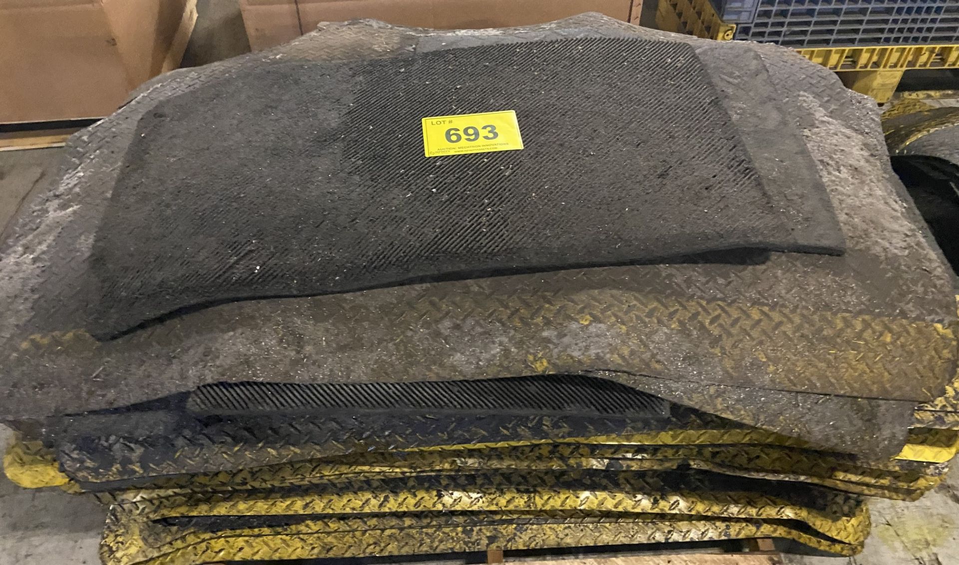 PALLET OF ASSORTED MATS