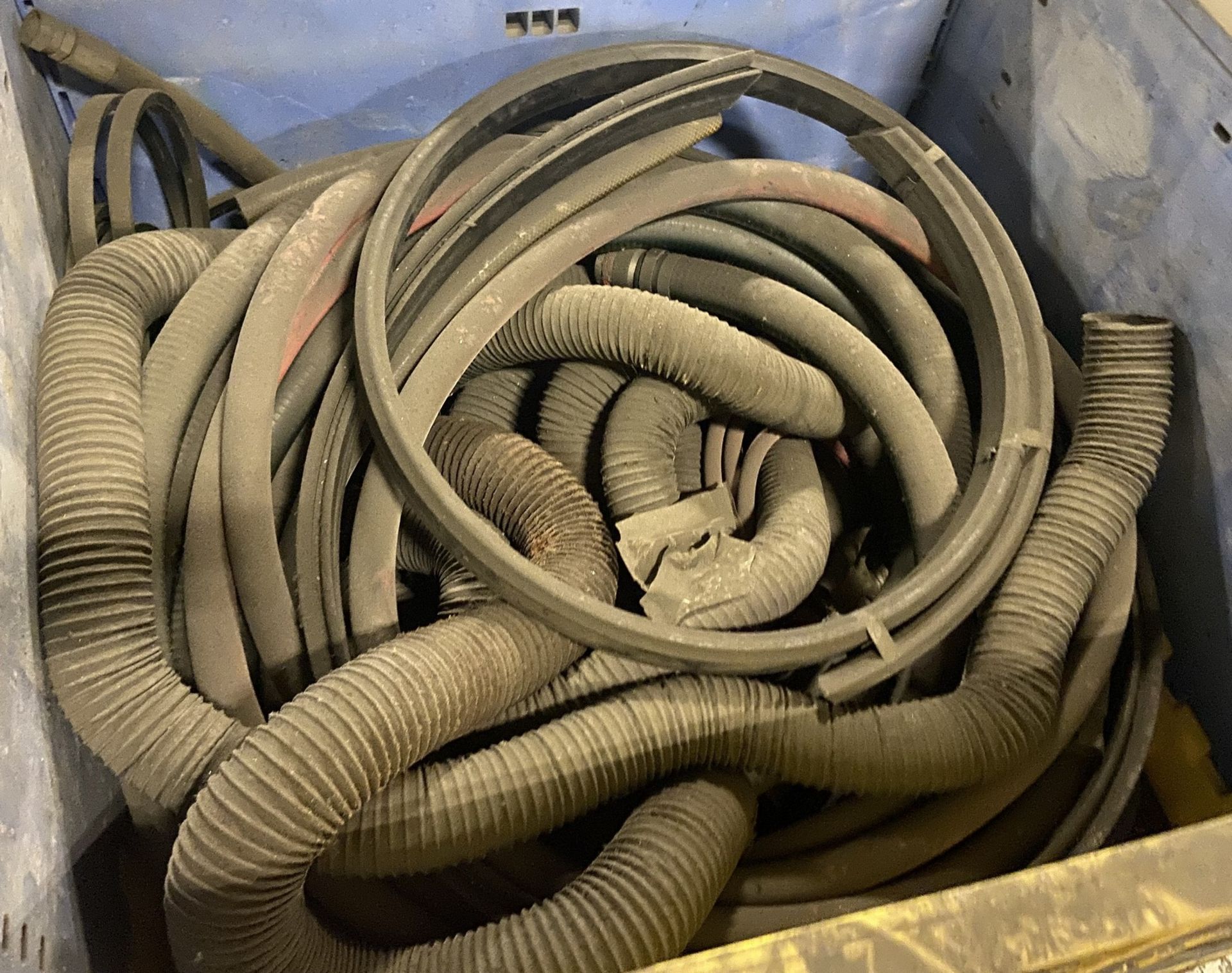 PLASTIC FOLDING BIN C/W ASSORTED HOSES - Image 2 of 2