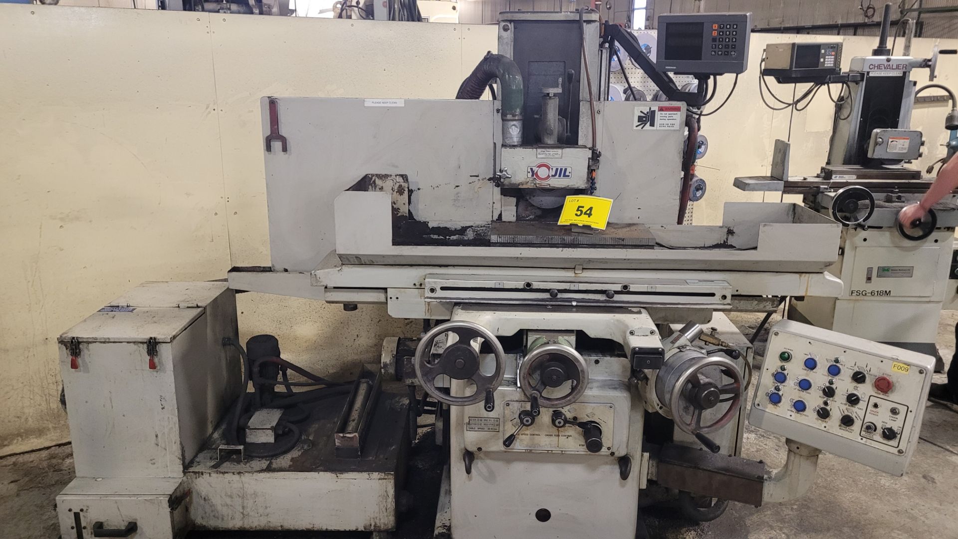 YOUIL YGS-52A SURFACE GRINDER, HEIDENHAIN DRO, 550MM X 200MM WORKING SURFACE, 2HP, S/N 5291208 (
