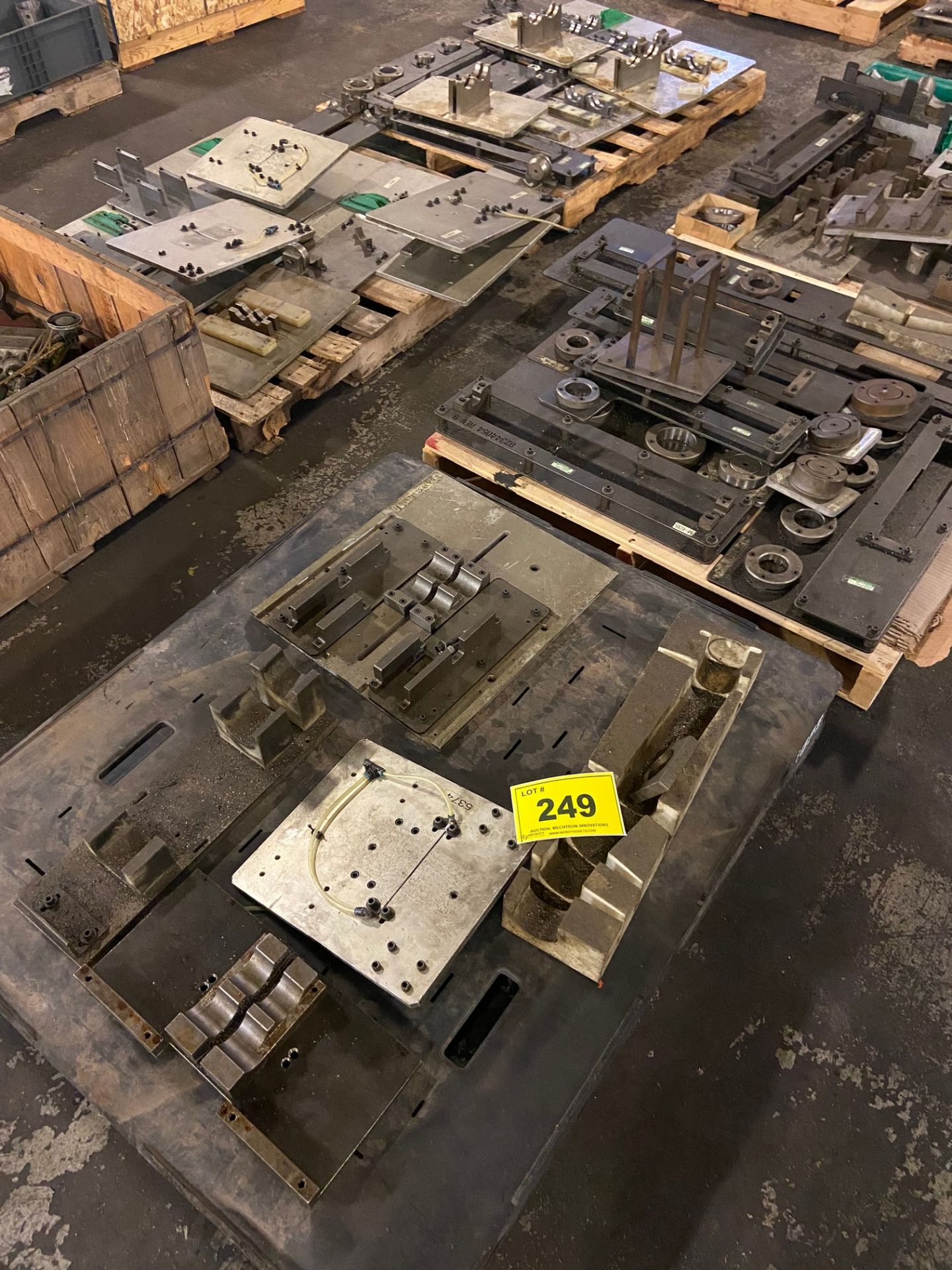 LOT (6) PALLETS ASSORTED TOOLING