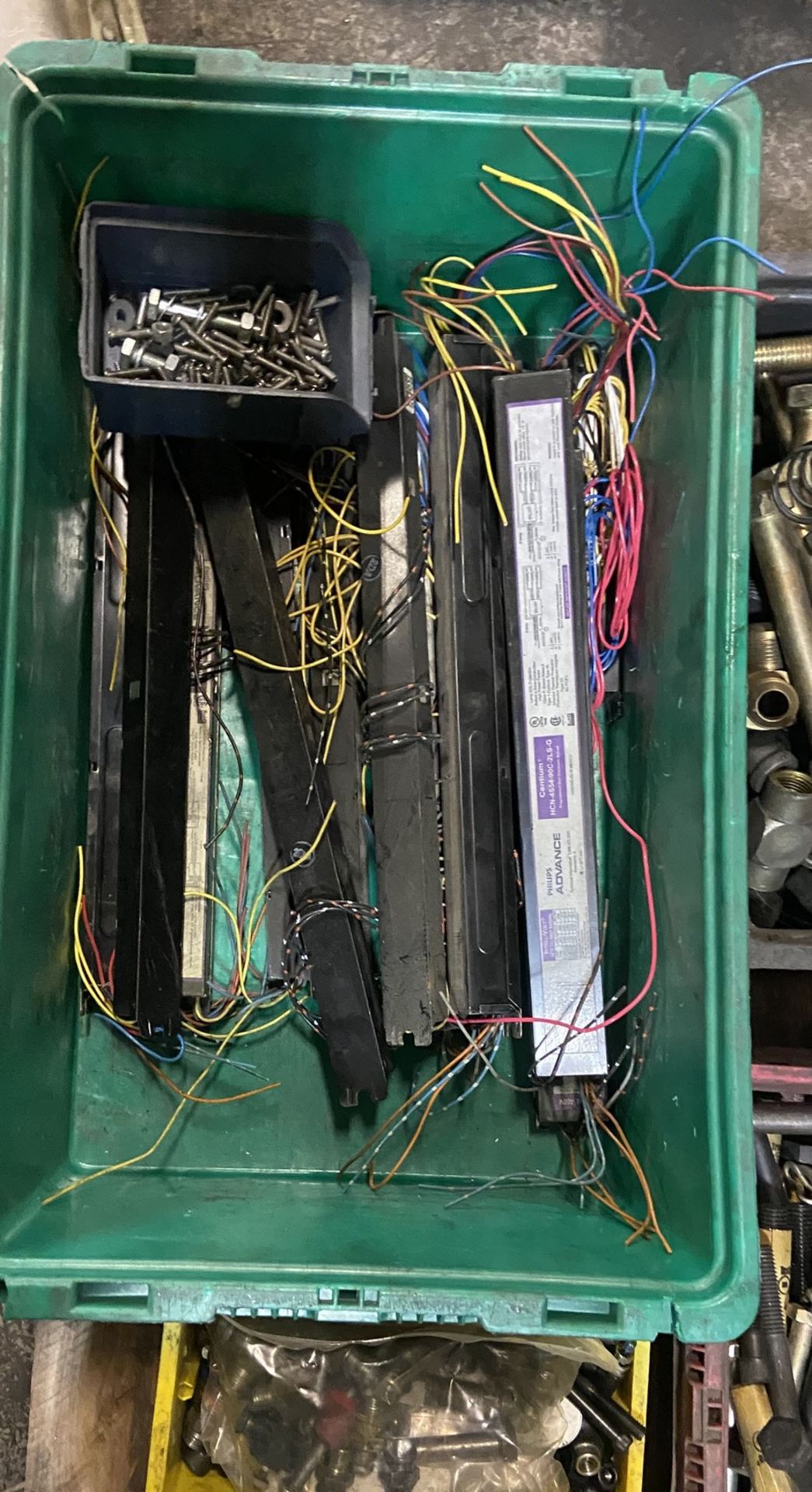 LOT OF HARDWARE, HYDRAULIC LINES, ETC. - Image 3 of 3