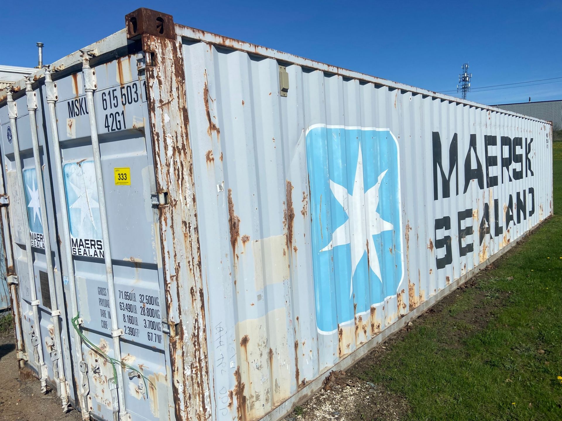 40' LONG SHIPPING CONTAINER - Image 2 of 4