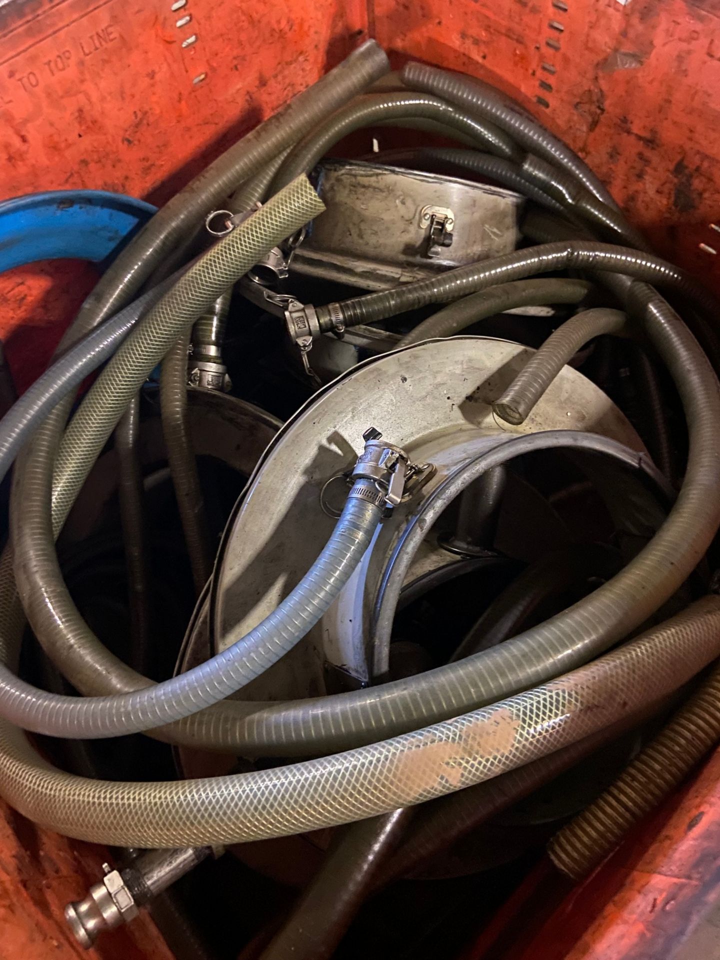 PLASTIC FOLDING BIN C/W ASSORTED VACUUM HOSES - Image 2 of 2