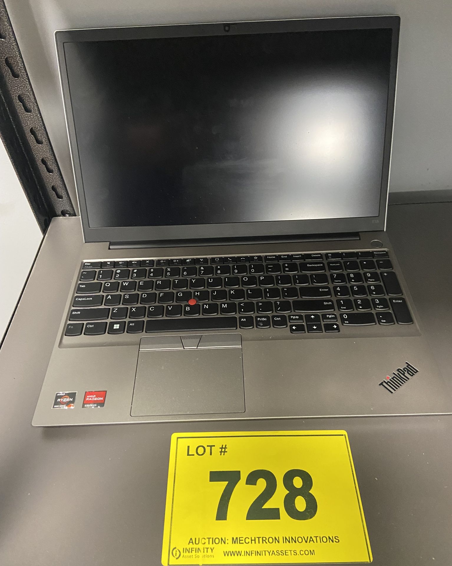 THINKPAD LAPTOP (NO PASSWORD)