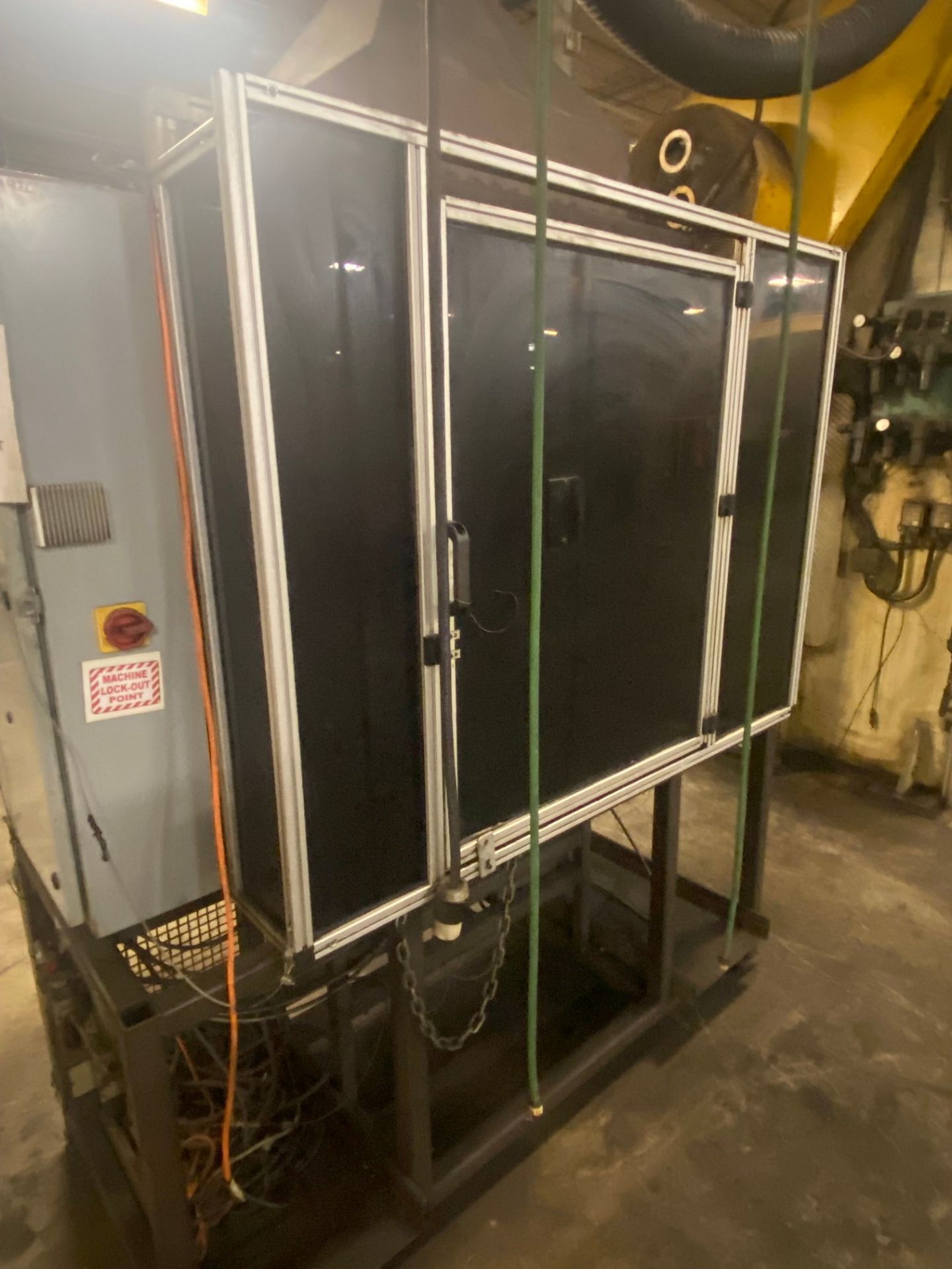 CUSTOM BUILT WELDING CELL C/W PLYMOVENT FUME EXTRACTOR UNIT (RIGGING FEE $180) - Image 6 of 10