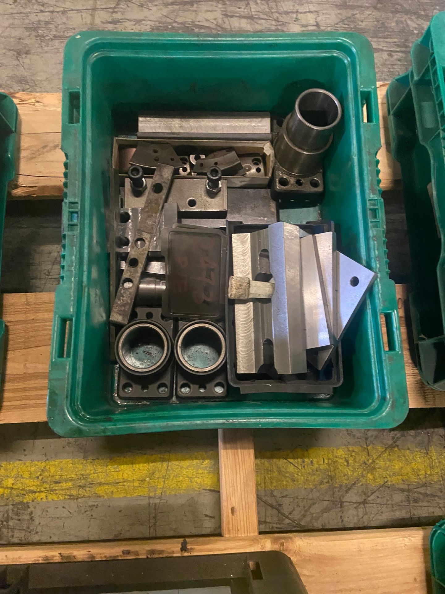 PALLET OF ASSORTED TOOLING - Image 3 of 6
