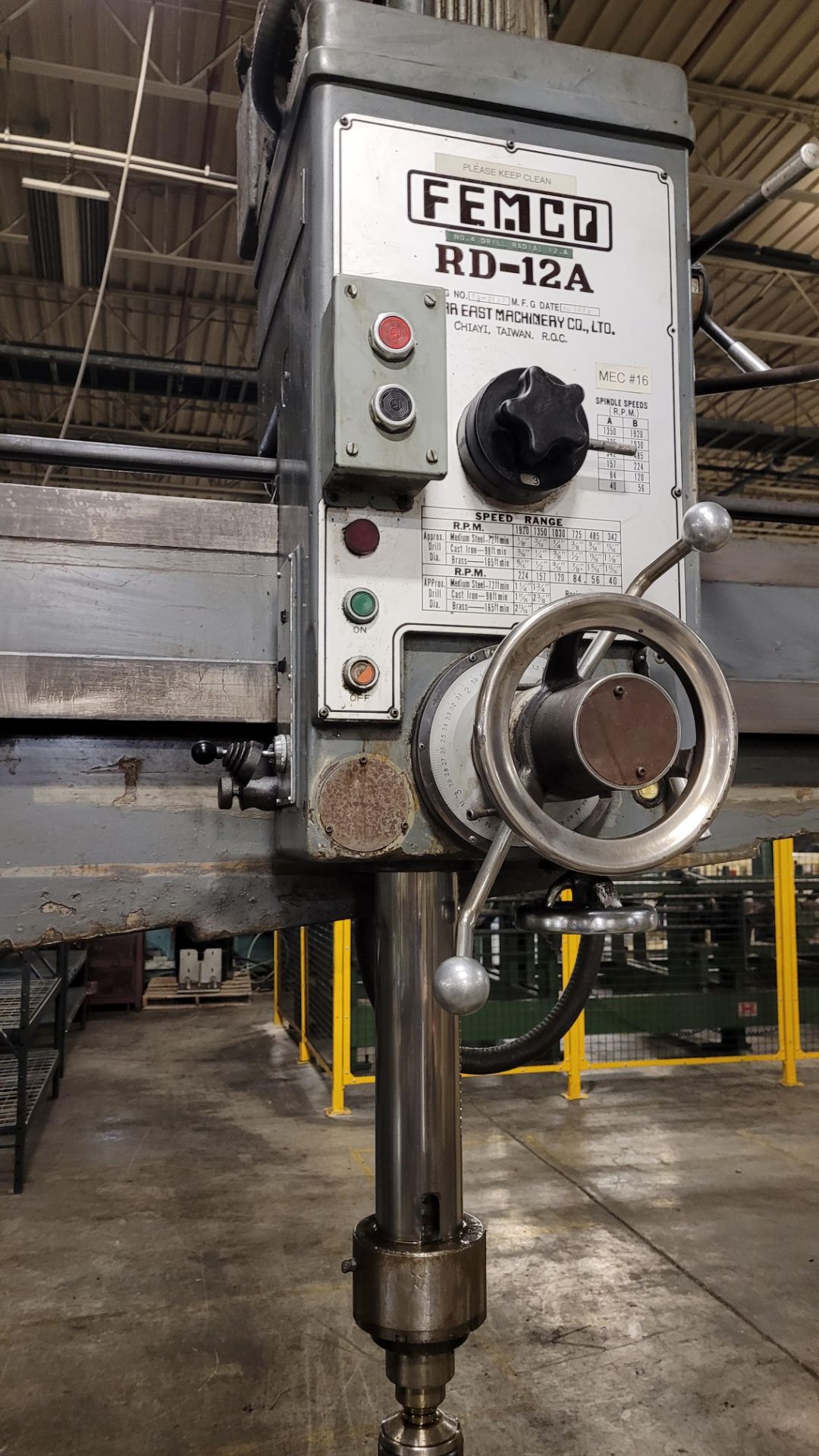 FEMCO / WANTONG RD-12A RADIAL ARM DRILL, BOX TABLE, SET OF PARALLELS, S/N 75-2137 (RIGGING FEE $ - Image 2 of 4