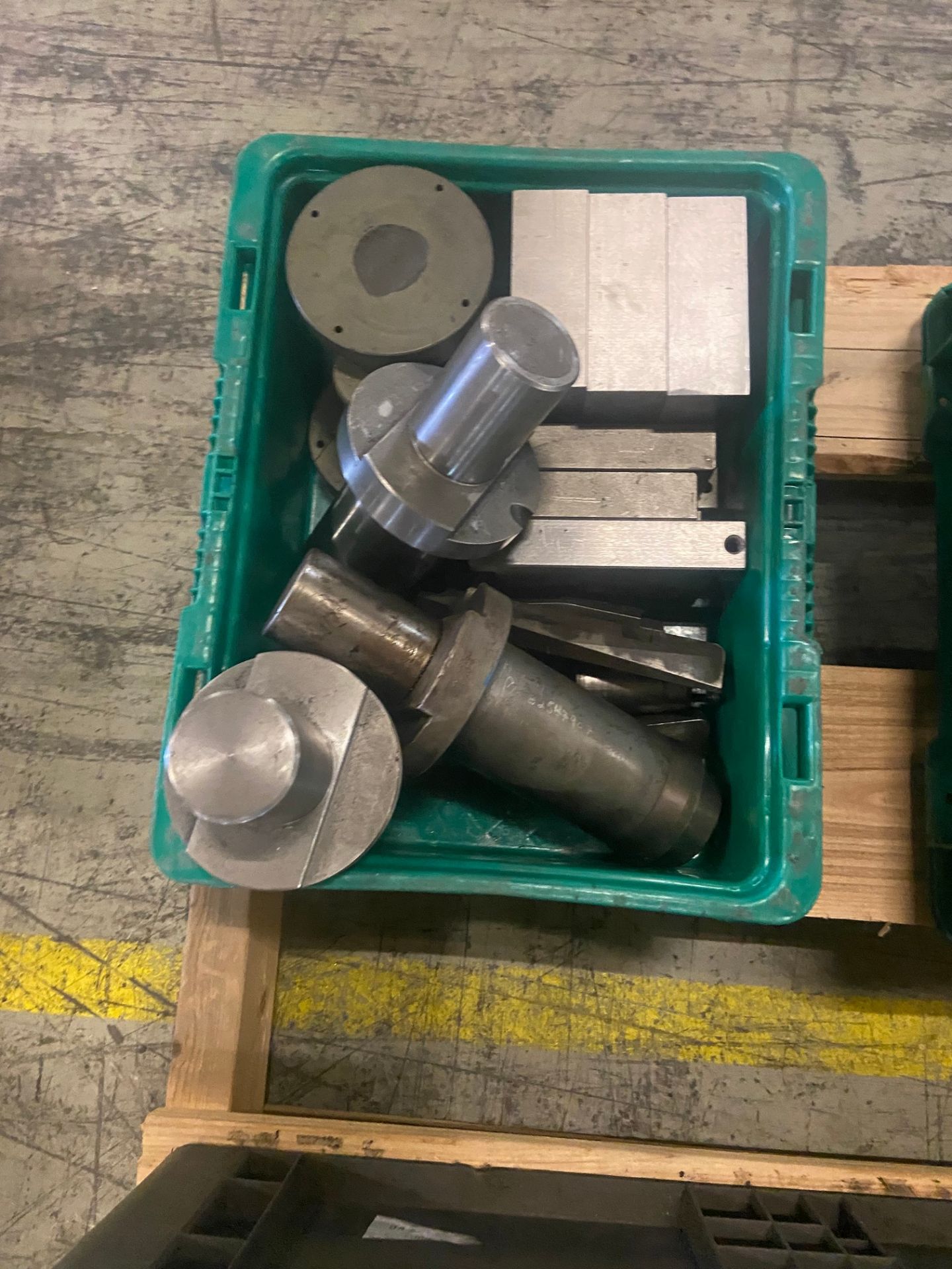 PALLET OF ASSORTED TOOLING - Image 2 of 6