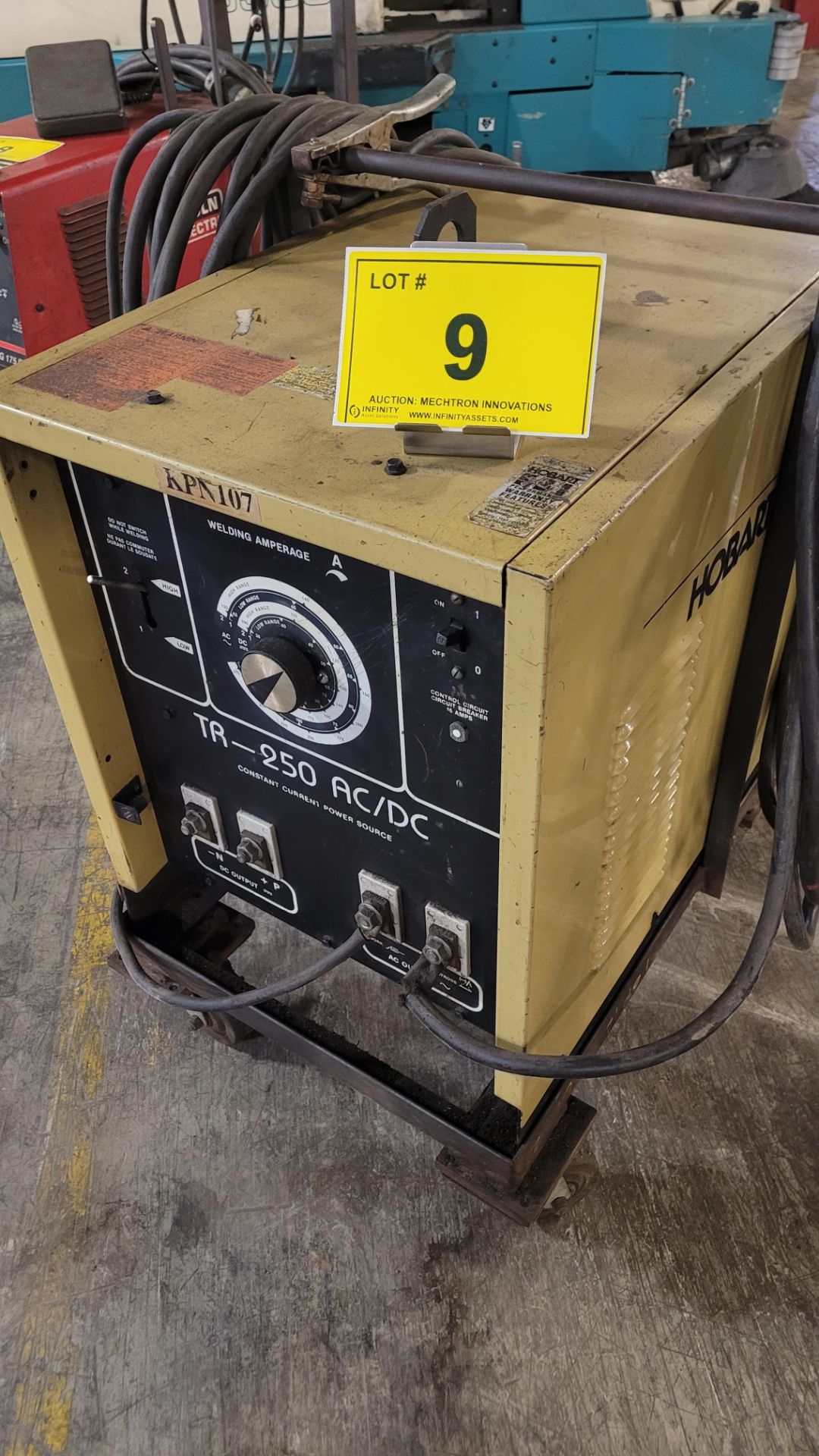 TR-250 AC/DC WELDER