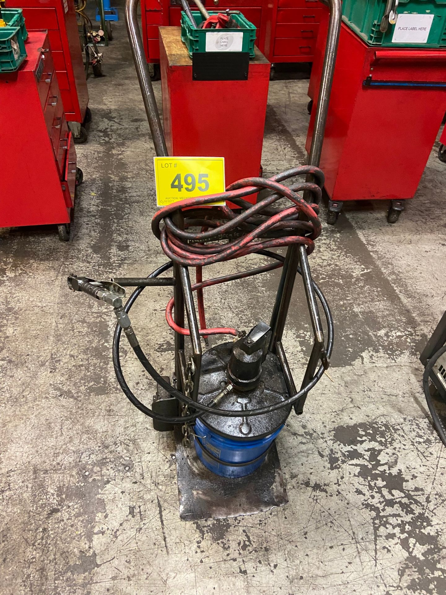 PNEUMATIC POWERED GREASE GUN DISPENSER C/W CART