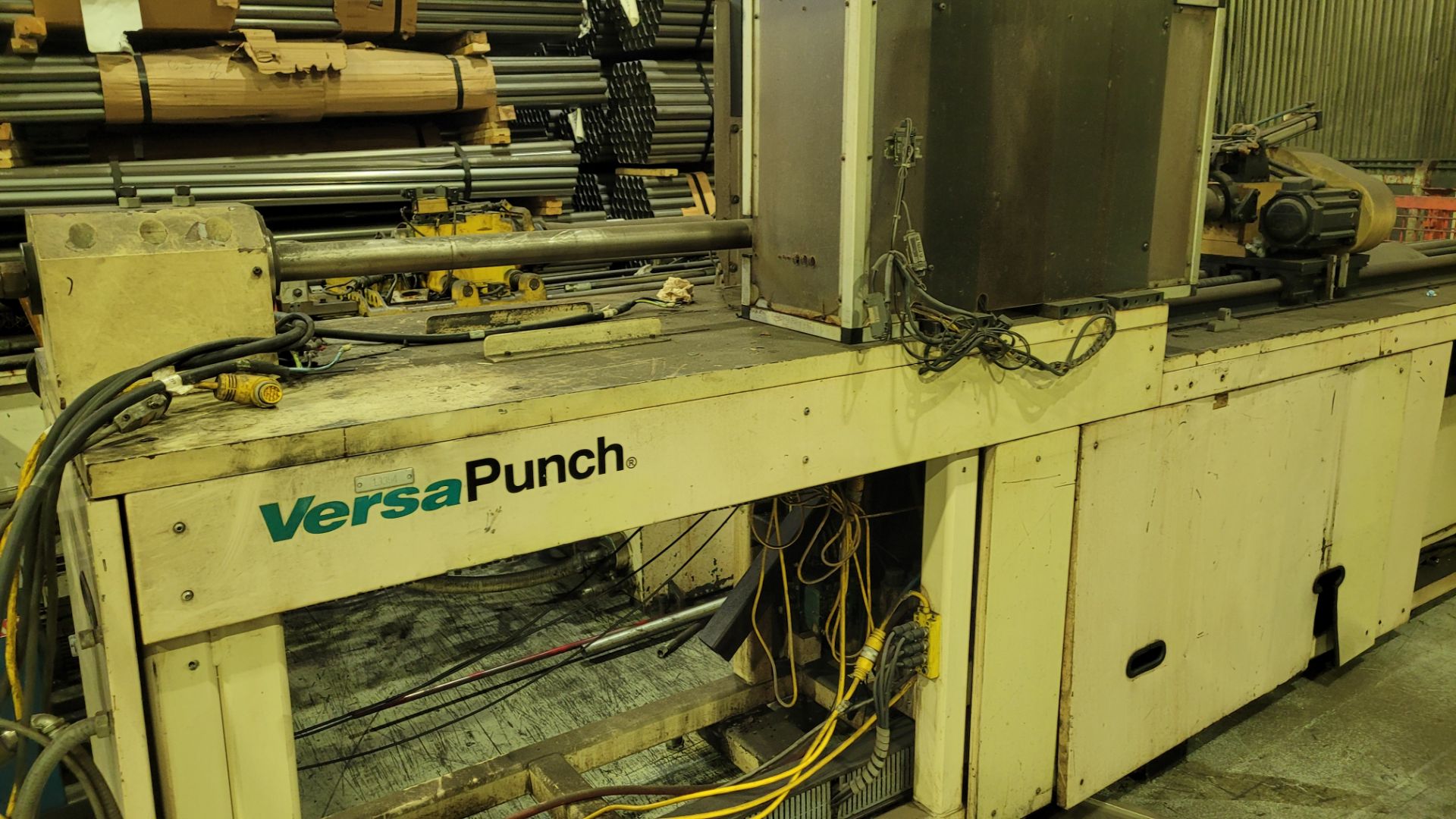 VERSA PUNCH HYDRAULIC TUBE BENDER UNIT (AS-IS & READY FOR REBUILDING) (RIGGING FEE $430) - Image 4 of 8