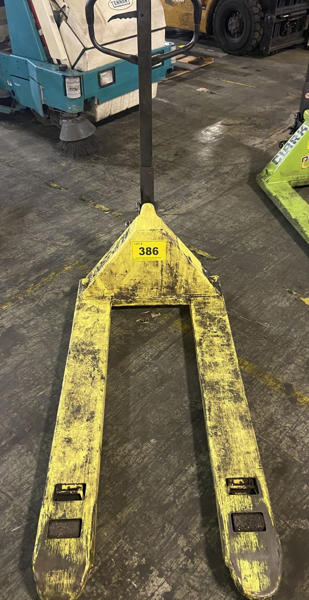 MJP 5,500 LBS PALLET JACK