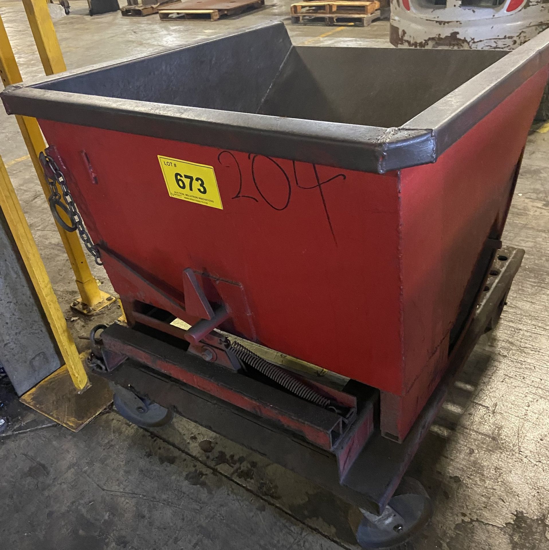 SELF DUMPING WASTE BIN ON CASTORS