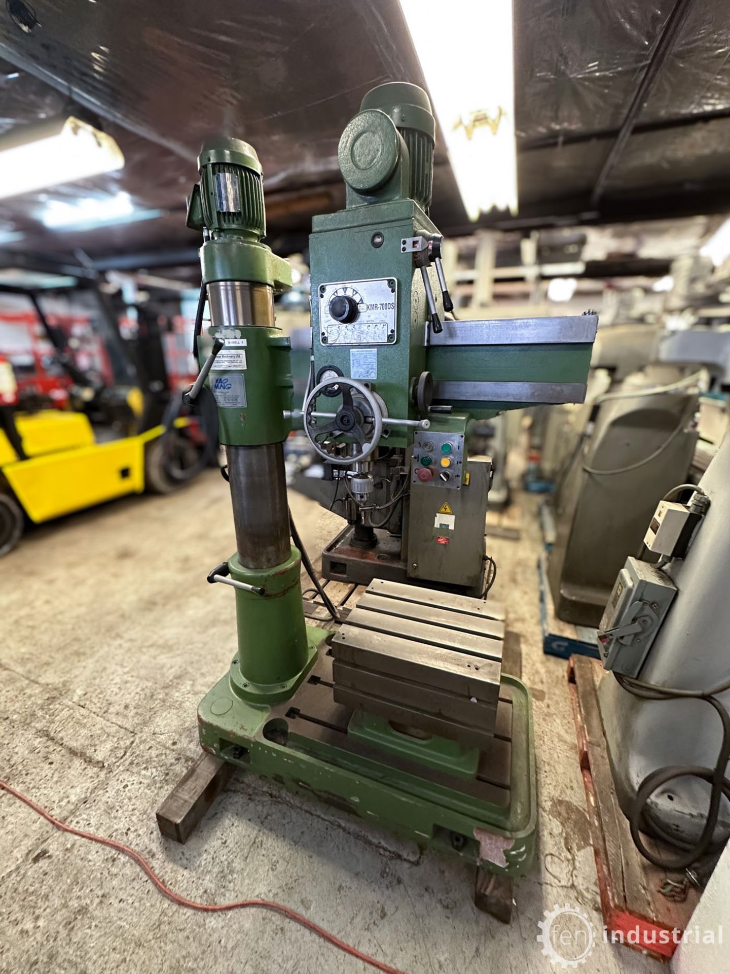 2012 KAO MING KMR-700DS RADIAL ARM DRILL W/ BOX TABLE, S/N R70864 (#14) (LOCATED IN BRANTFORD, - Image 2 of 26