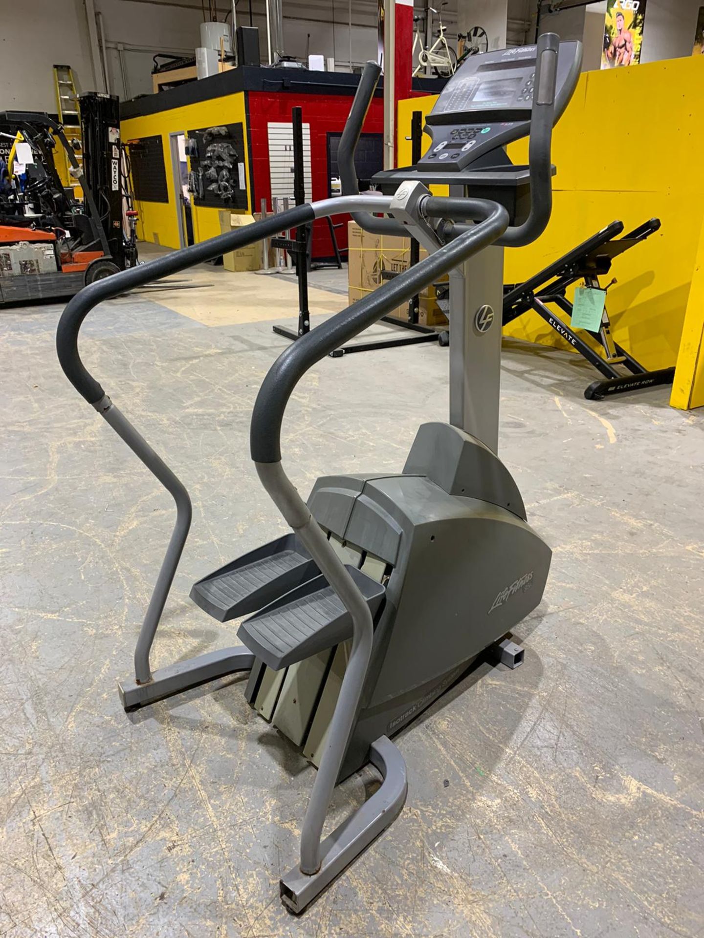 LIFE FITNESS 95SI STEPPER MACHINE