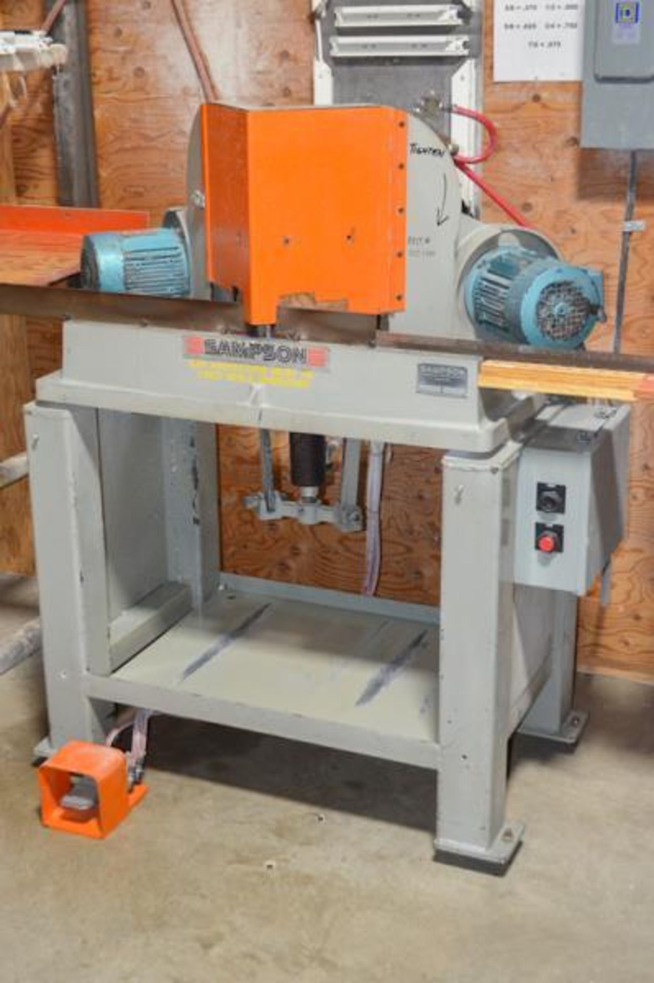 SAMPSON MN 12 12” DOUBLE MITER SAW, 5.75” X 31.5” X 35”H TABLE SIZE, CUTTING CAP. 5.5”H X 1”W AT MAX