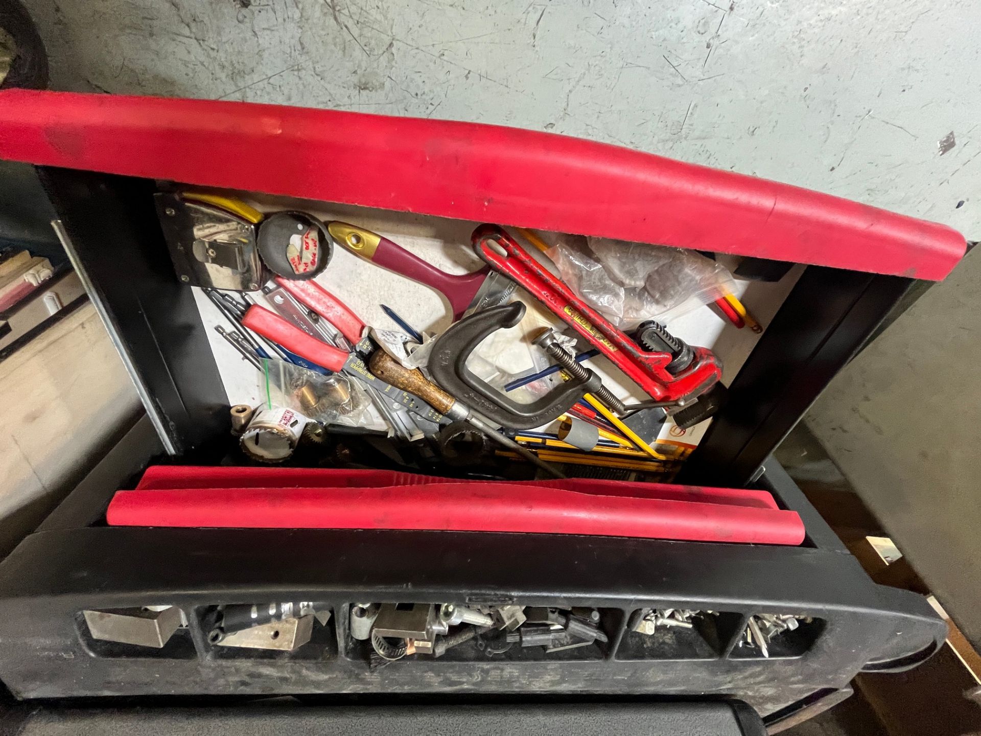 RUBBERMAID AND MAXIMUM TOOLBOXES W/ TOOLS - Image 5 of 8