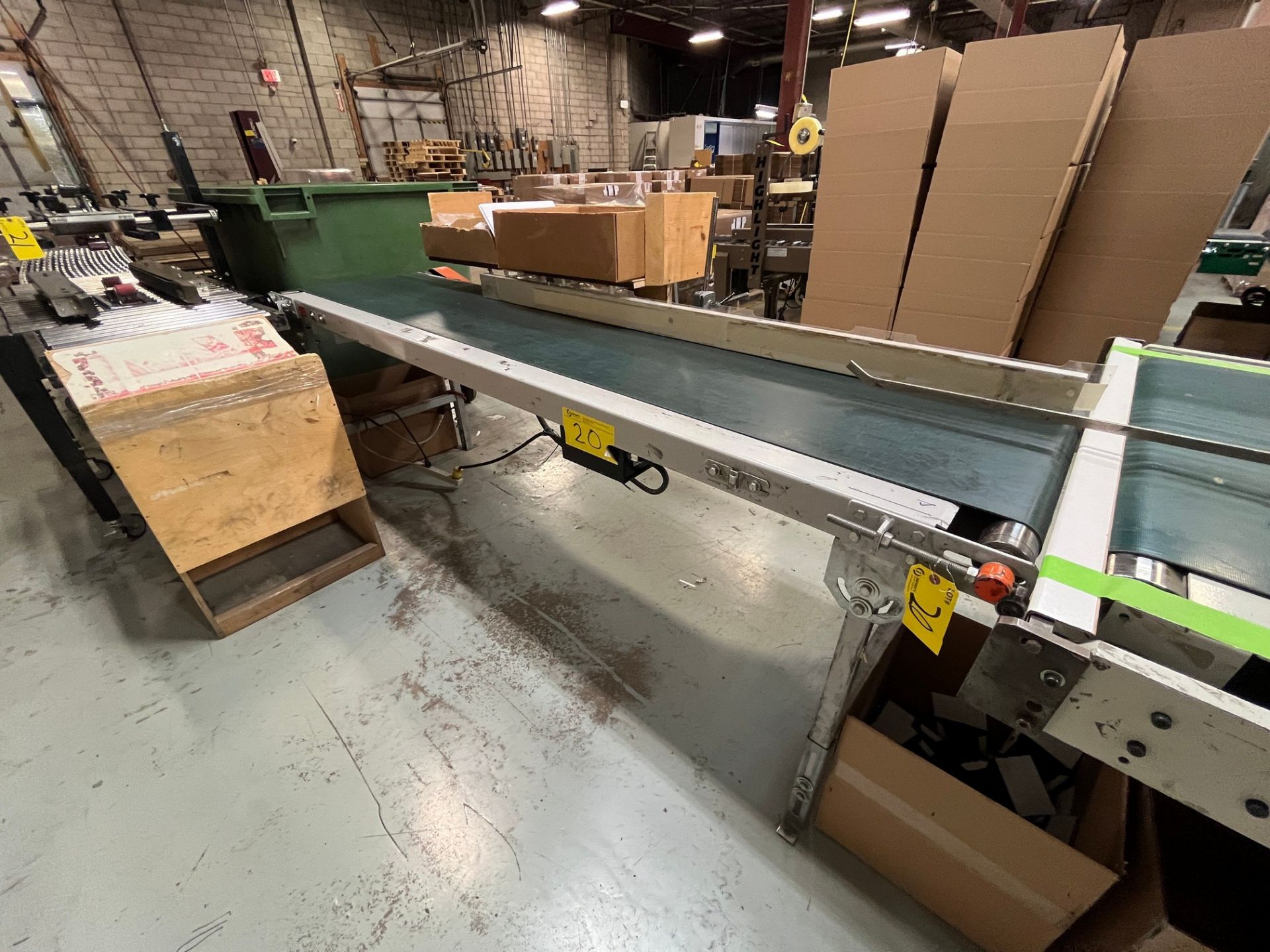 PHOENIX 8'L X 20"W POWERED BELT CONVEYOR