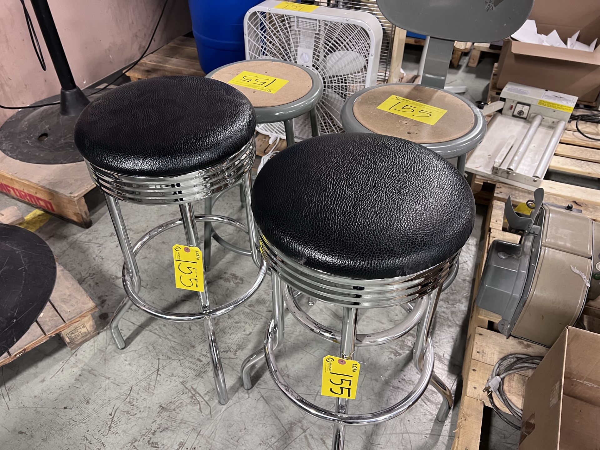 LOT OF (8) SHOP STOOLS