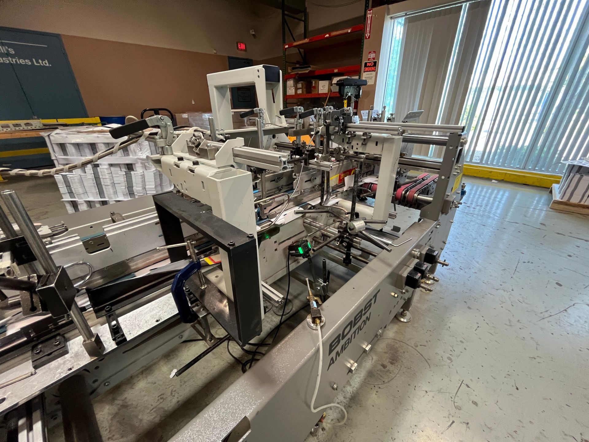 2017 BOBST AMBITION 106 A-1 HI-SPEED STRAIGHT-LINE FOLDING/GLUING LINE WITH HHS 4 CHANNEL GLUE - Image 4 of 7