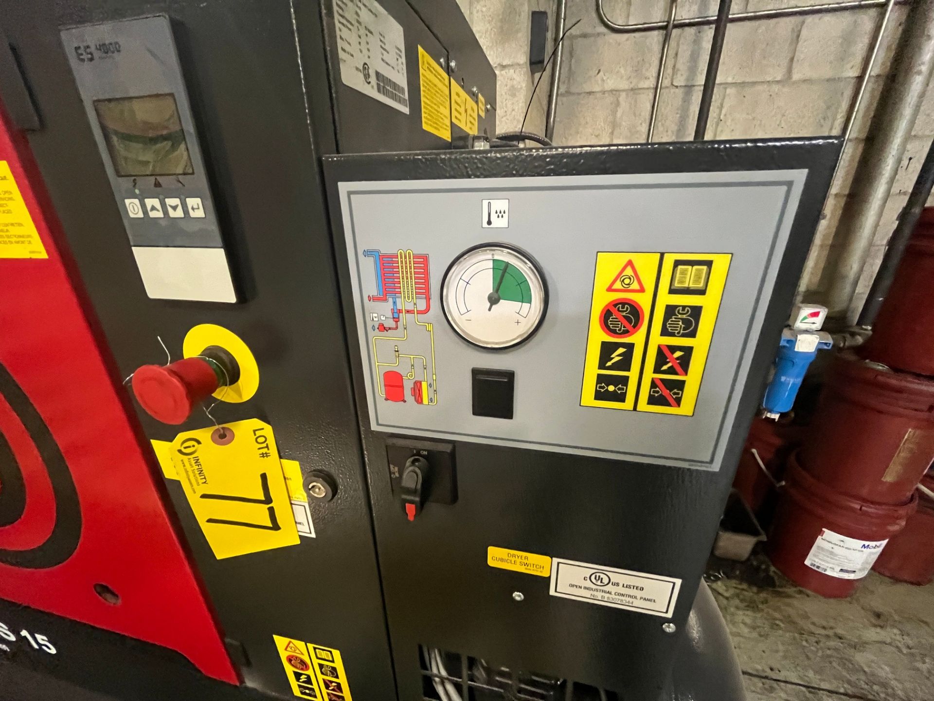 2018 CHICAGO QRS15HPD TM120 15HP ROTARY SCREW AIR COMPRESSOR WITH AIR DRYER AND TANK S/N - Bild 3 aus 5