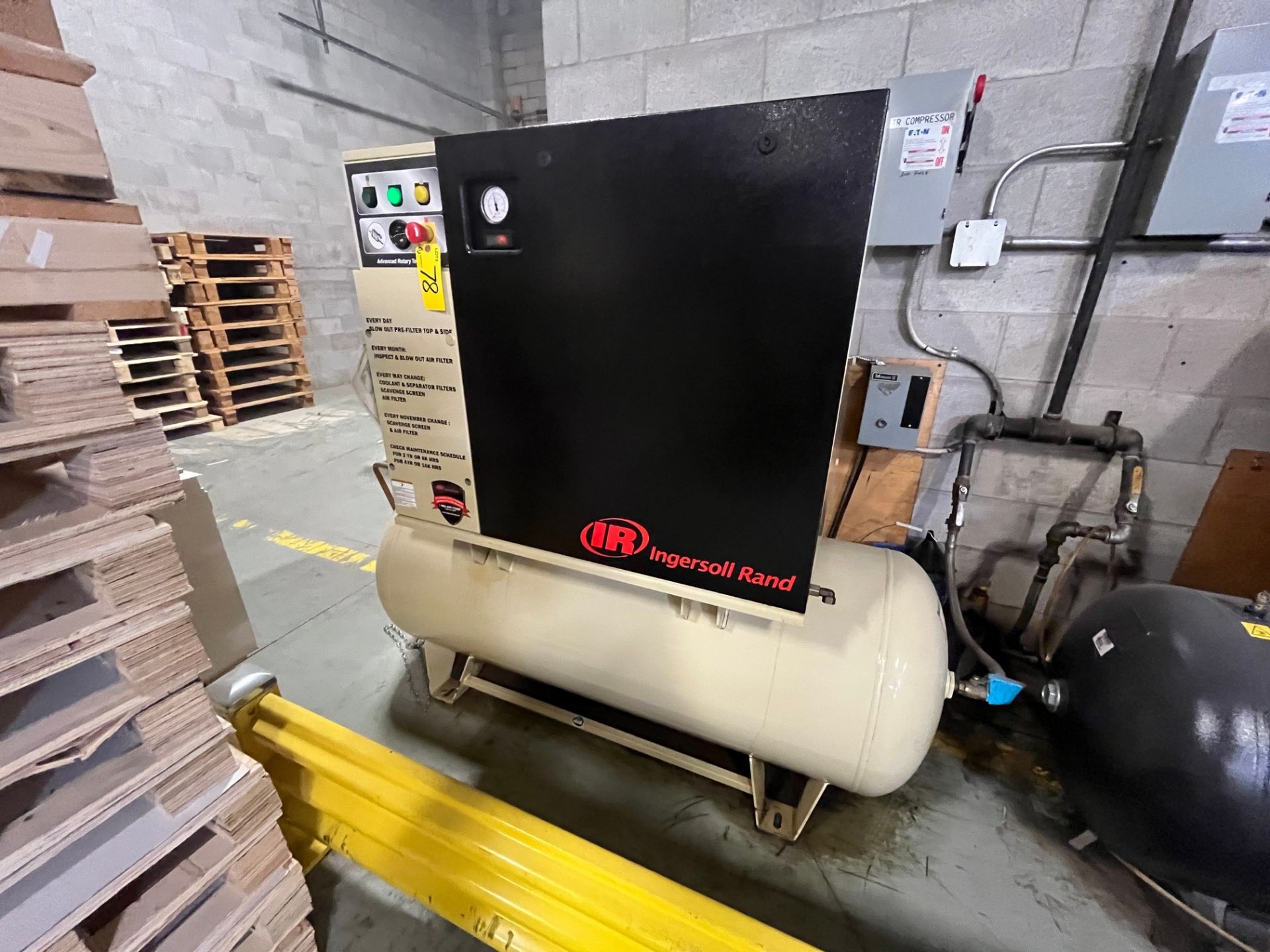 INGERSOLL RAND UP6-10TAS-150 10HP ROTARY SCREW AIR COMPRESSOR WITH AIR DRYER AND TANK (RIGGING