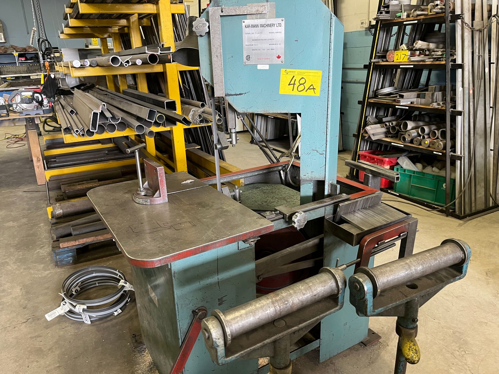 KAR-MANN MACHINERY KM1012 ROLL-IN BANDSAW, S/N 20488 W/ (2) STANDS (RIGGING FEE $100)