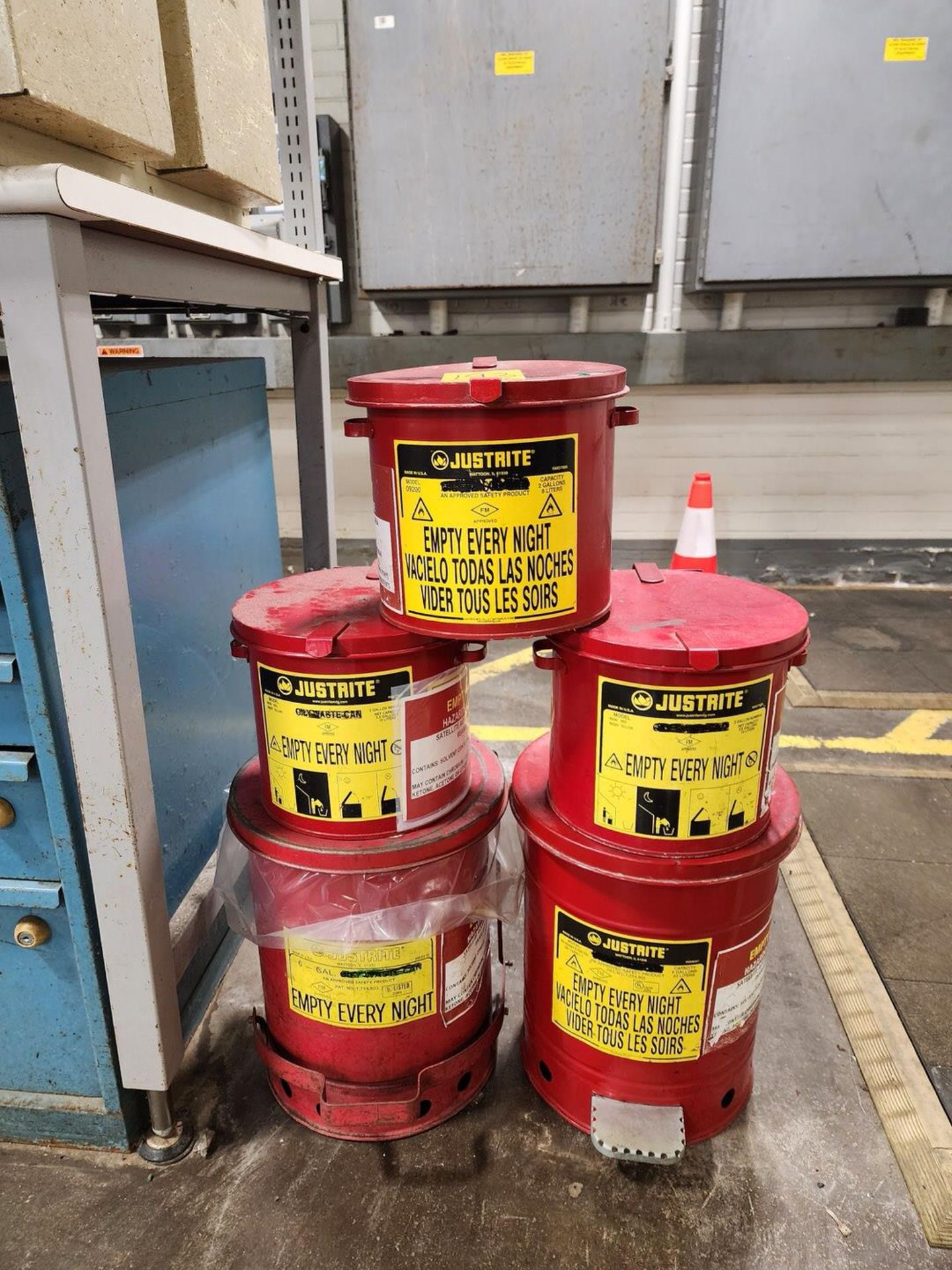 Justrite (5) 2gal Oily Rag Containers (Location: Chem Shop Area)