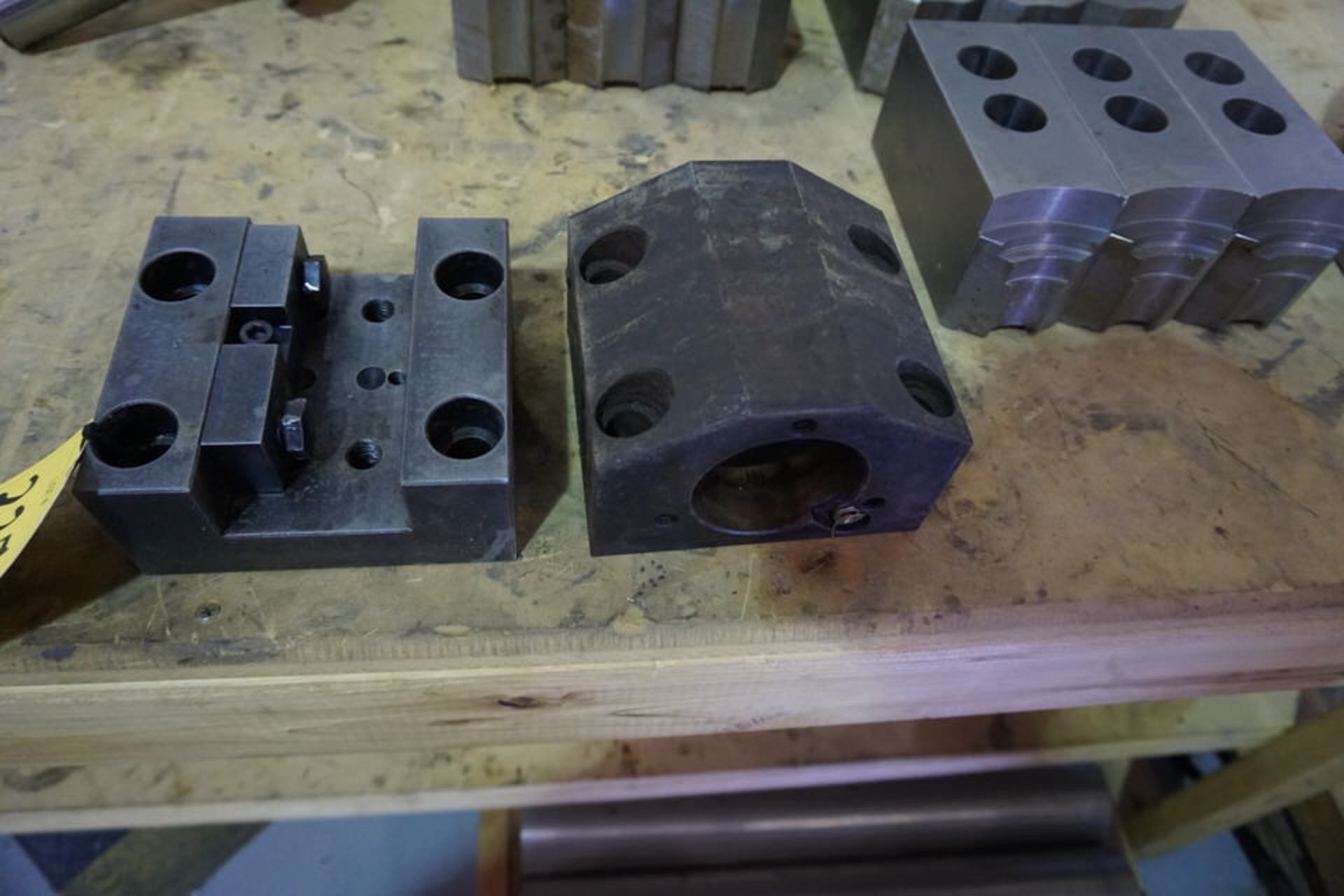 12" 3 JAW CHUCK, 3 SETS OF CHUCK JAWS, LIVE CENTER, TOOLING BLOCKS - Image 3 of 5