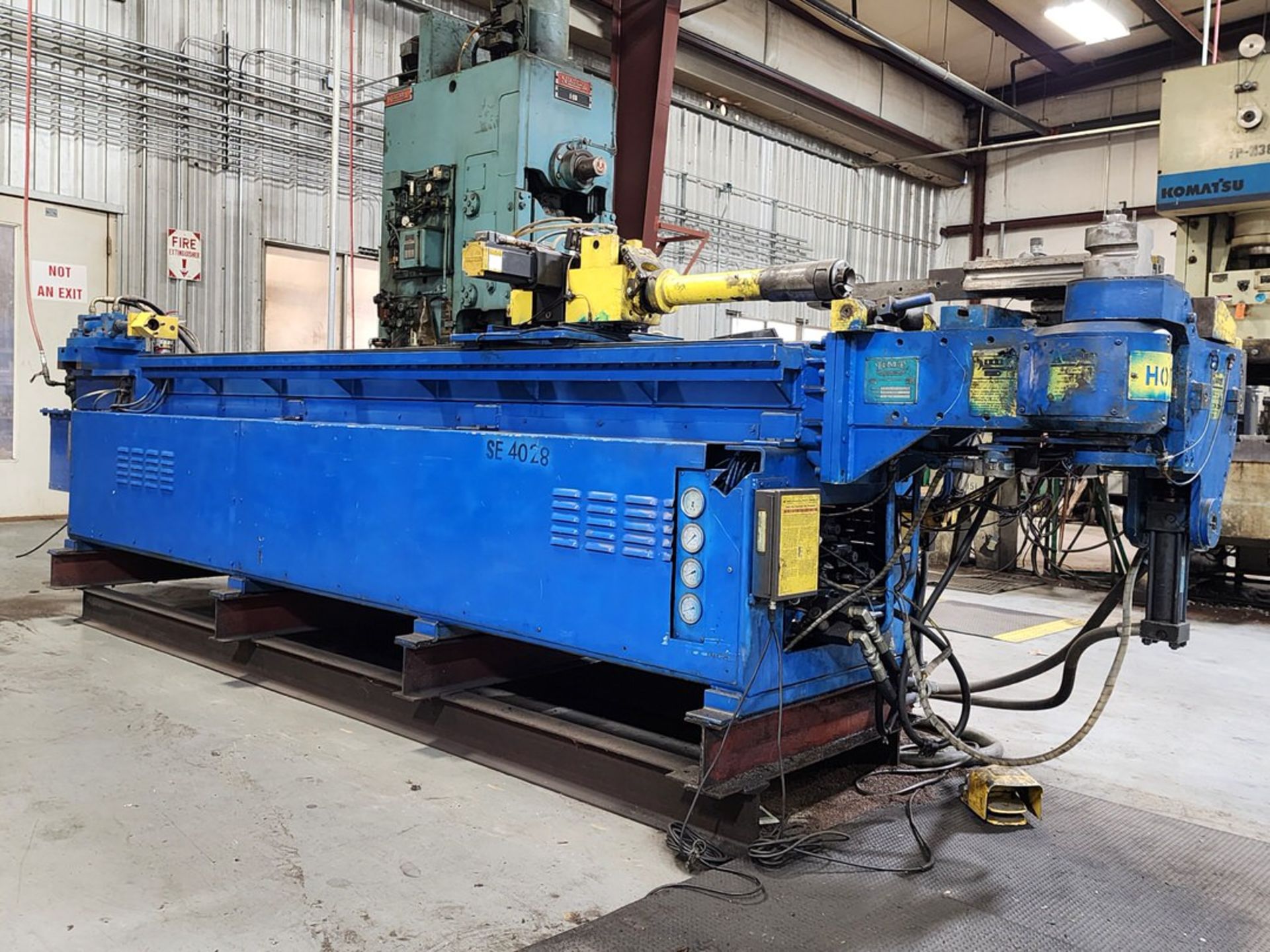 Horn CNC Hyd Tube Bender 1.5"; W/ Controller, DOM: 2006 - Image 3 of 15