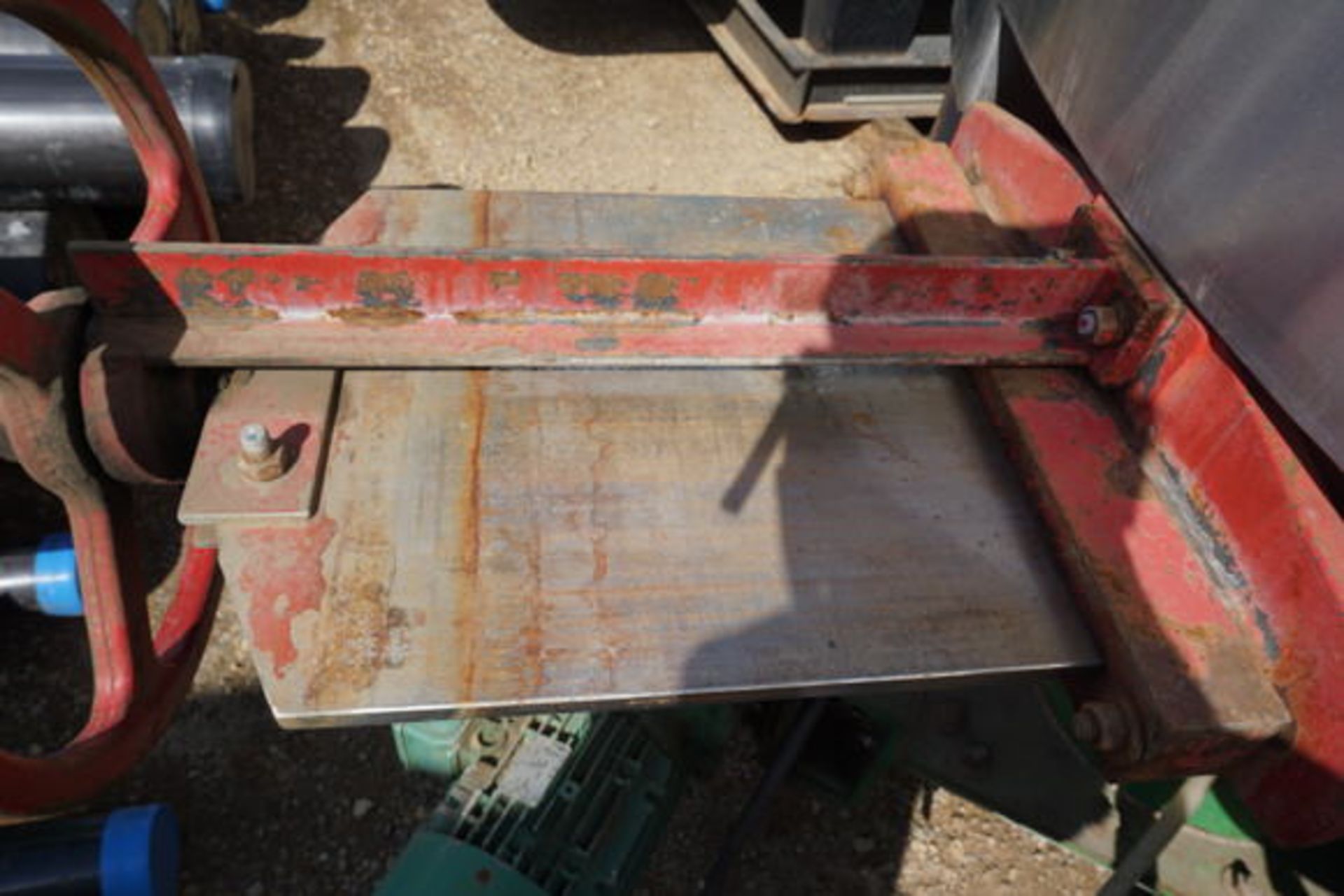 Stainless Steel Mixing Tank w/ Stand, Approx 10' Tall, 53hl, 85BBL Cap(LOCATION: ROME, TX) - Image 2 of 7