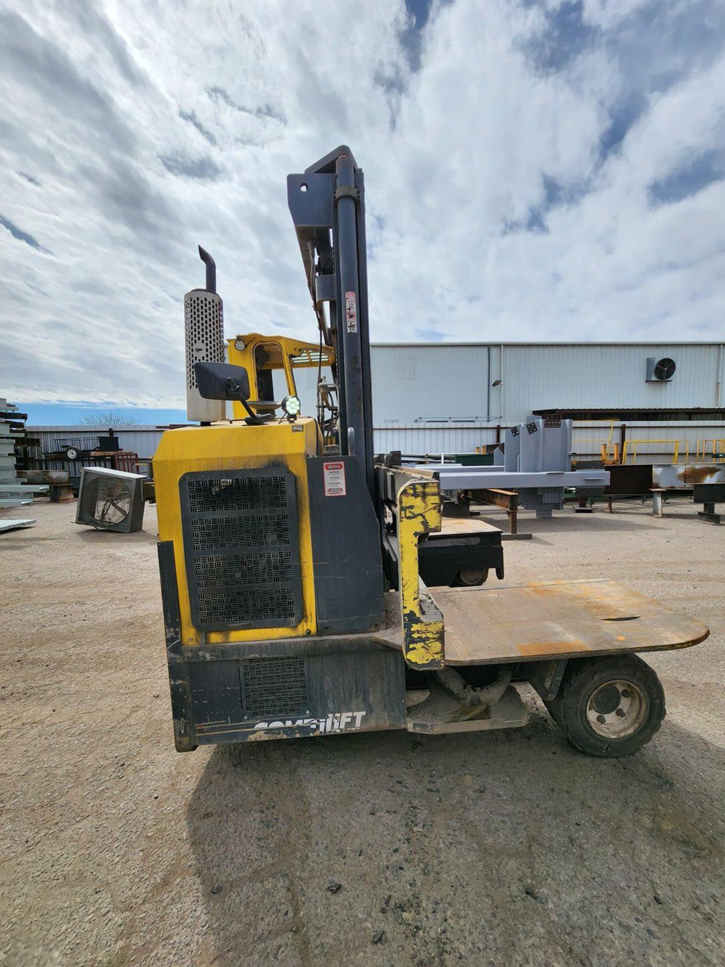 2015 Combi-Lift C14000 Multi-Directional Forklift 2-Stage Mast; Cap: 12,000lbs; Hrs: 4,297 (Loc: - Image 11 of 17