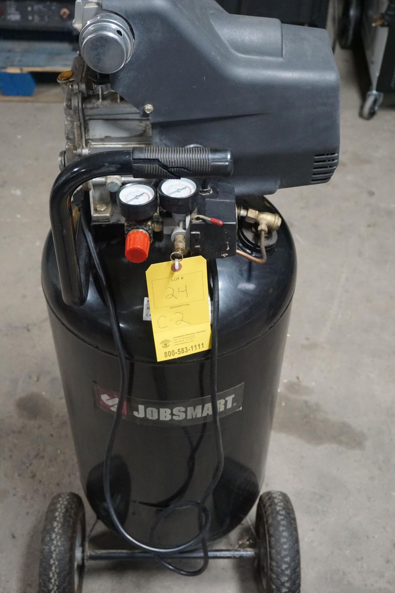 Job Smart Air Compressor (LOCATION: 3421 N Sylvania Ave, Ft Worth TX 76111)