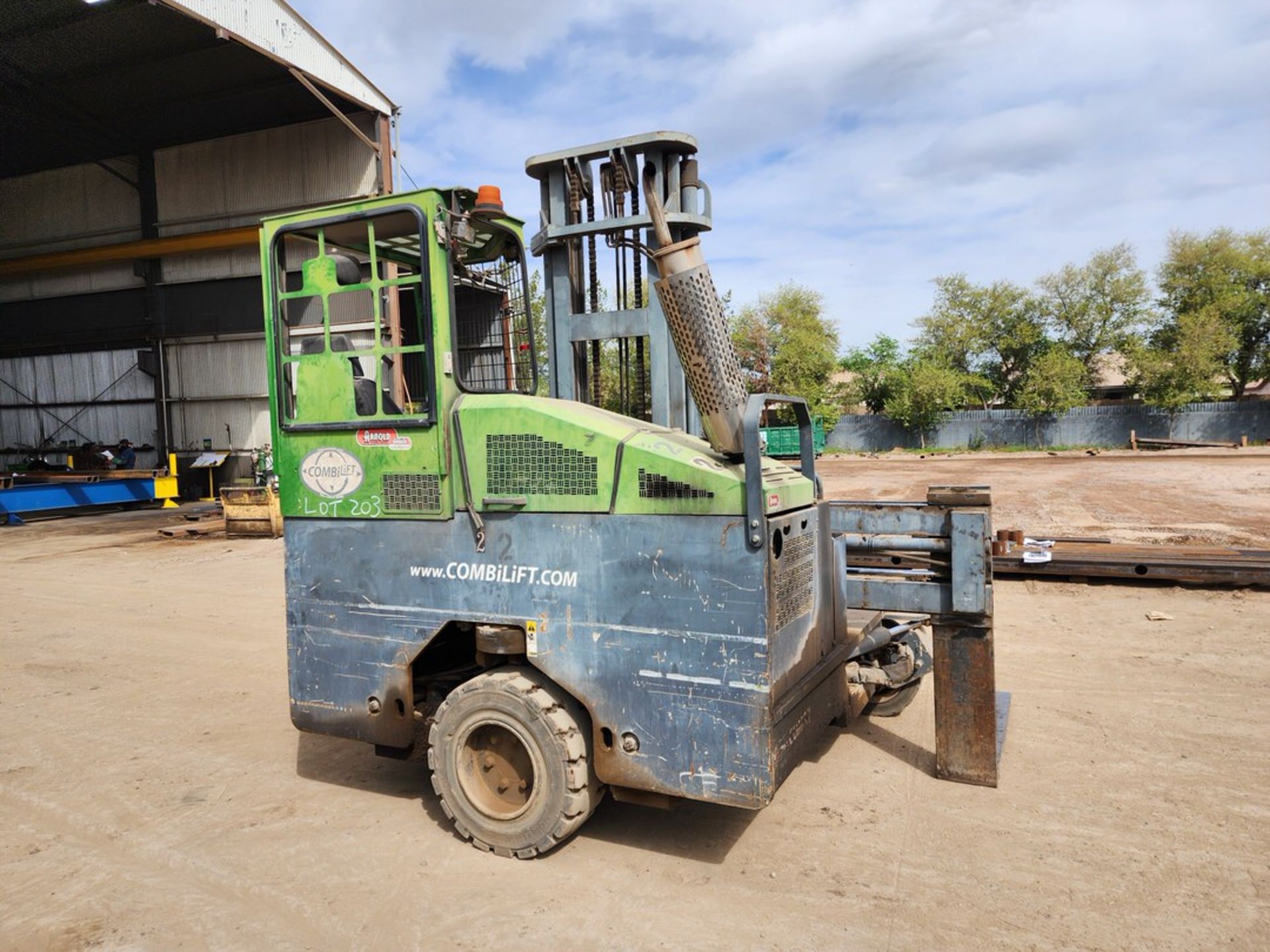 2007 Combi-Lift CL22100DA47 Multi-Directional Forklift 2-Stage Mast; Cap: 8,750lbs; Hrs: 6,994 (Loc: - Image 7 of 15